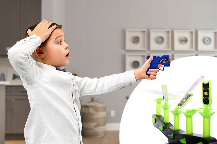 PREZENT: Latające kulki na powietrze + pistolet Materiał pianka plastik