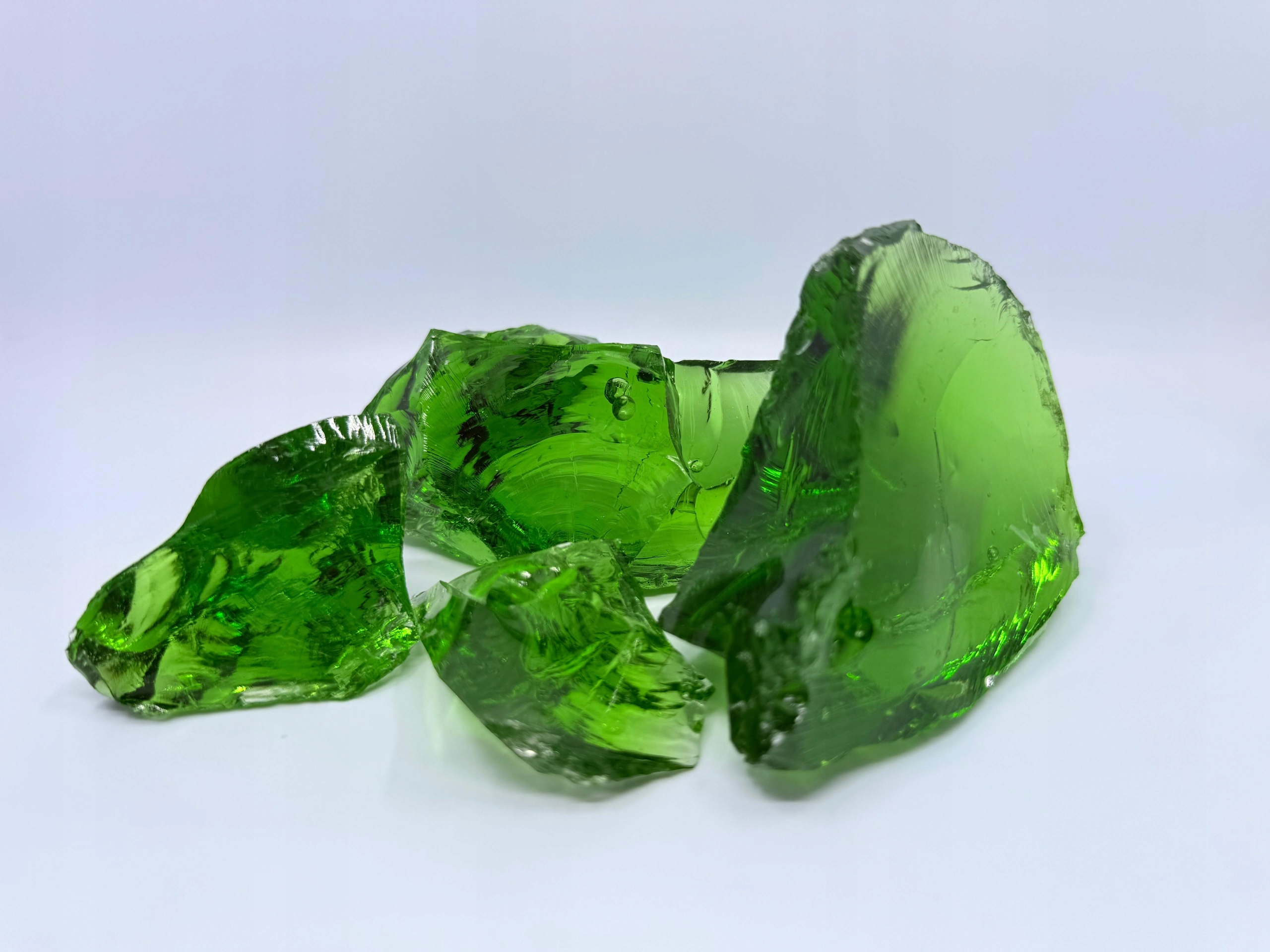 Zelené zahradní kameny 6-10 cm skleněné dekorativní kameny 25 kg