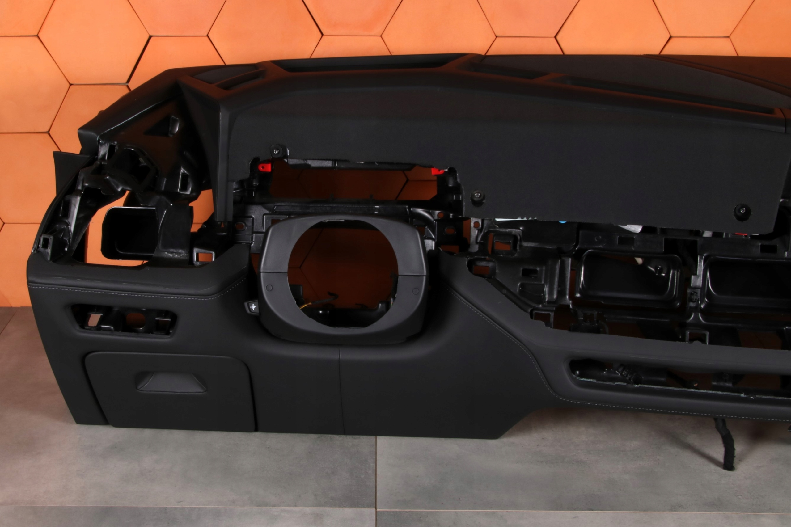 BMW XM X8 G09 originál dashboard instrument panel console MERINO black HEAD UP