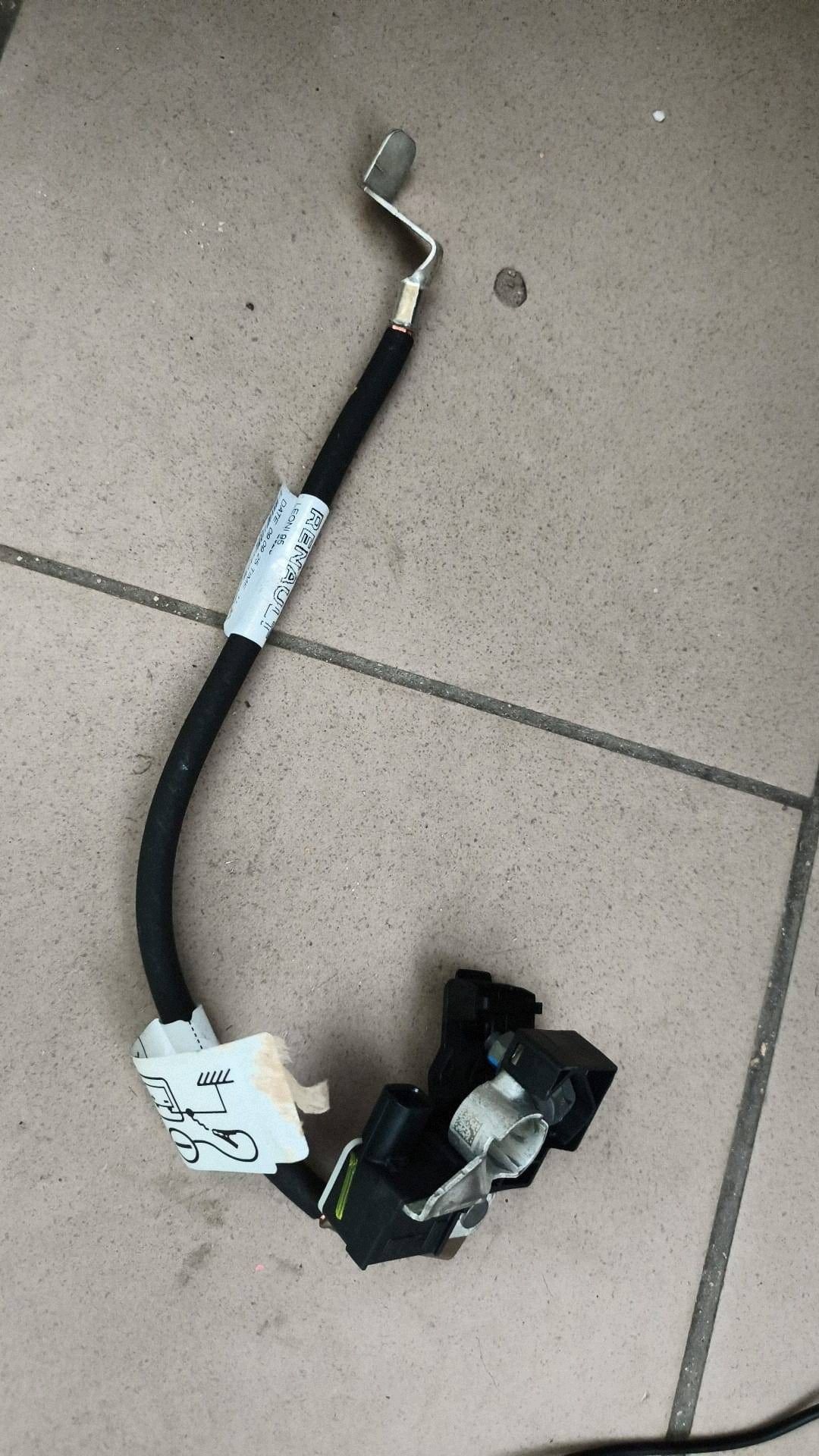 batteriemanagement sensor Dacia Bigster R1310 +gaz 240807701R