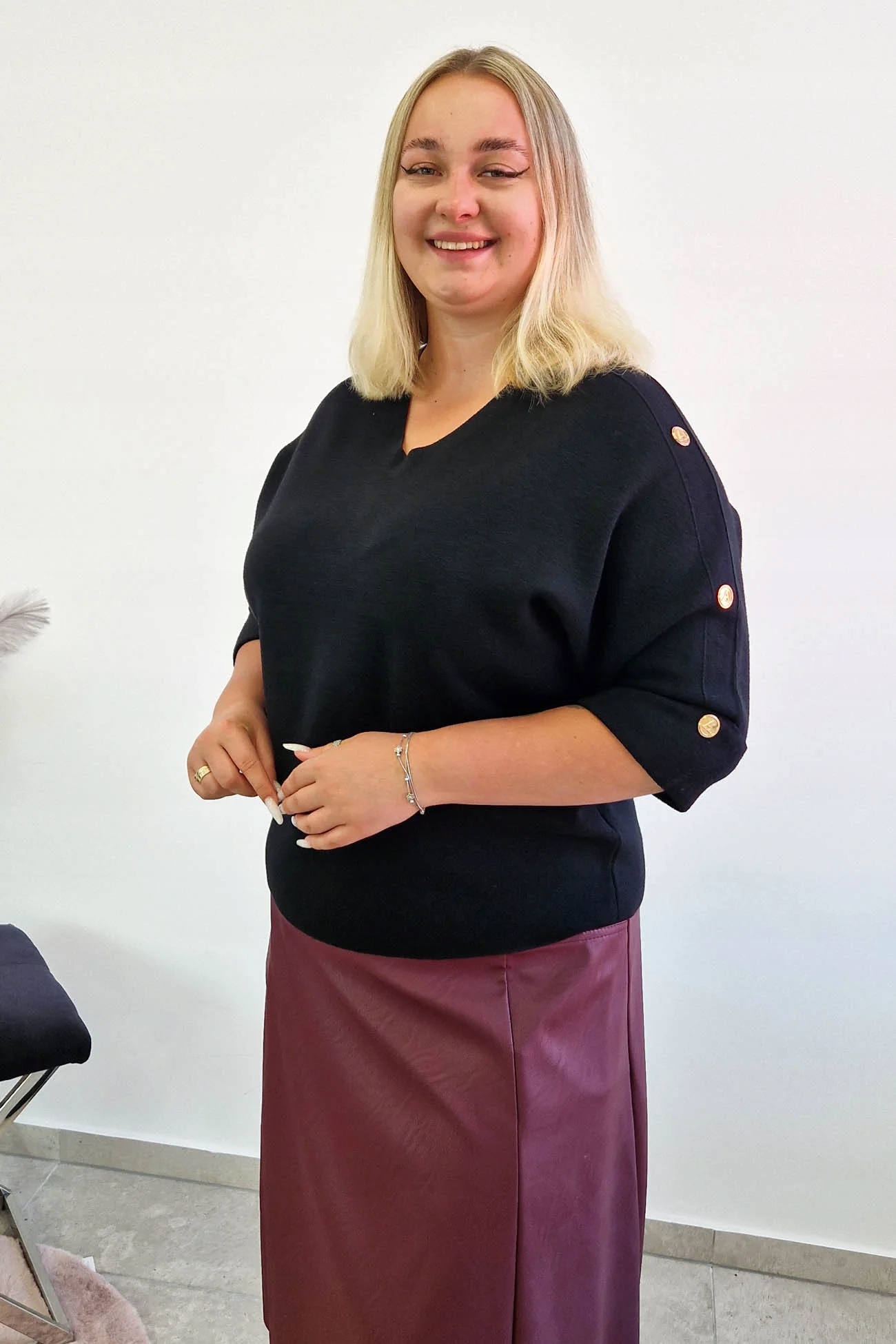 Dámský svetr s knoflíky na rukávech, černý, S/m