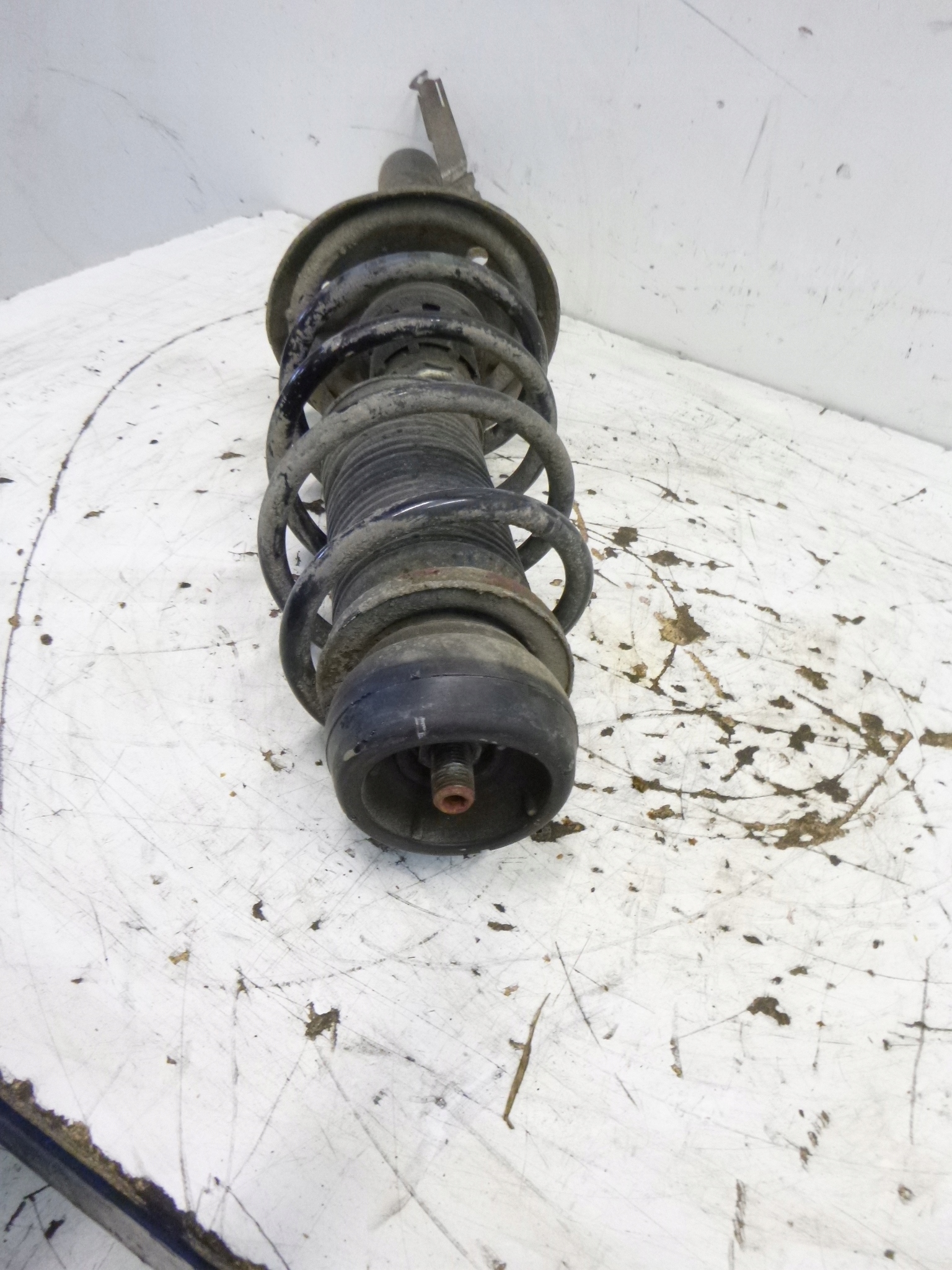 shock absorber front VW Volkswagen Golf IV 1.4 1.6 97-06r.