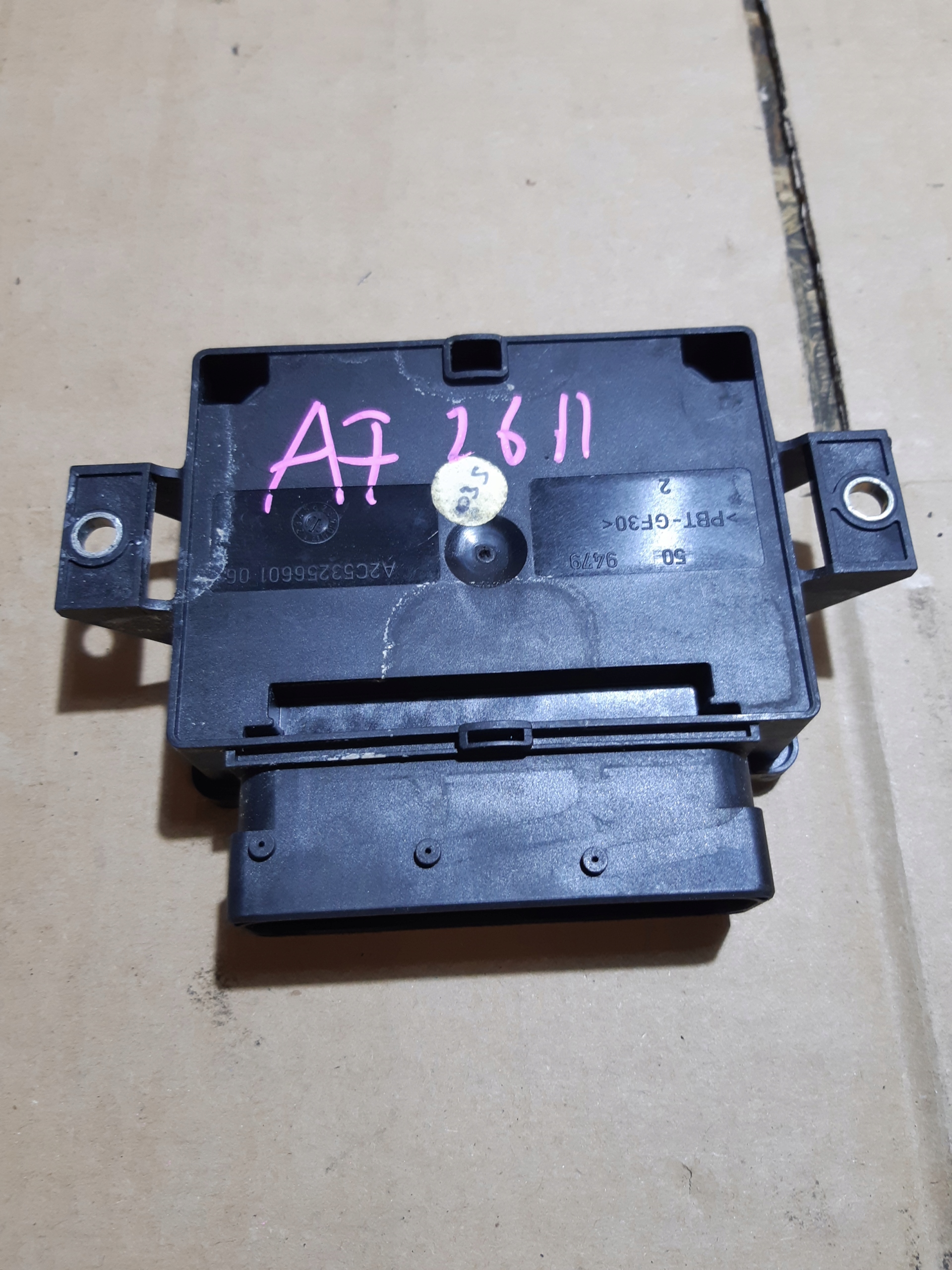 AUDI A7 4G modul Bedienteil elektrische Parkbremse 4H0907801G