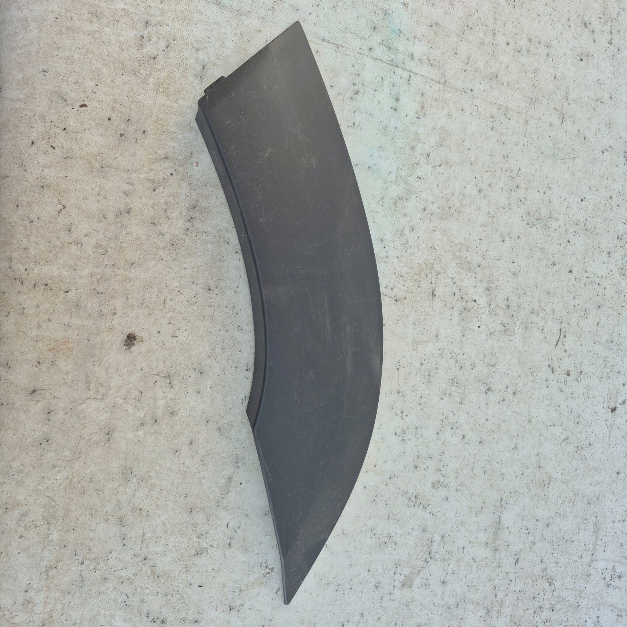 LAND ROVER DEFENDER L663 moulding door rear part left
