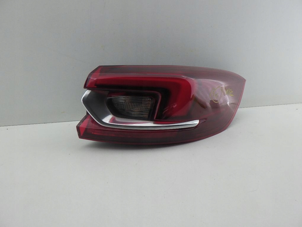 OPEL INSIGNIA B II 2 KOMBI 17- light rear right