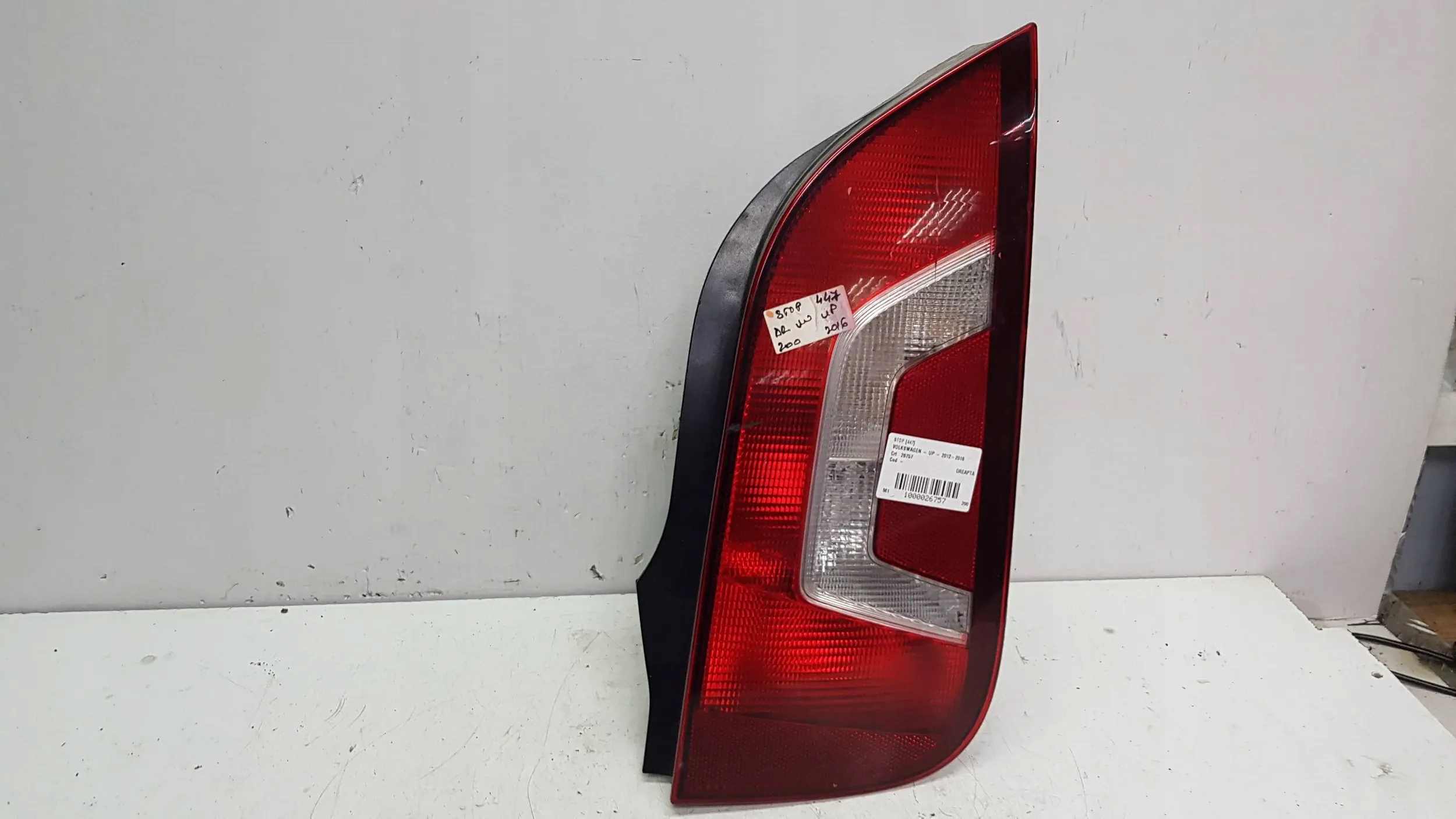 light rear part right 1S0945096D Vw Up 11