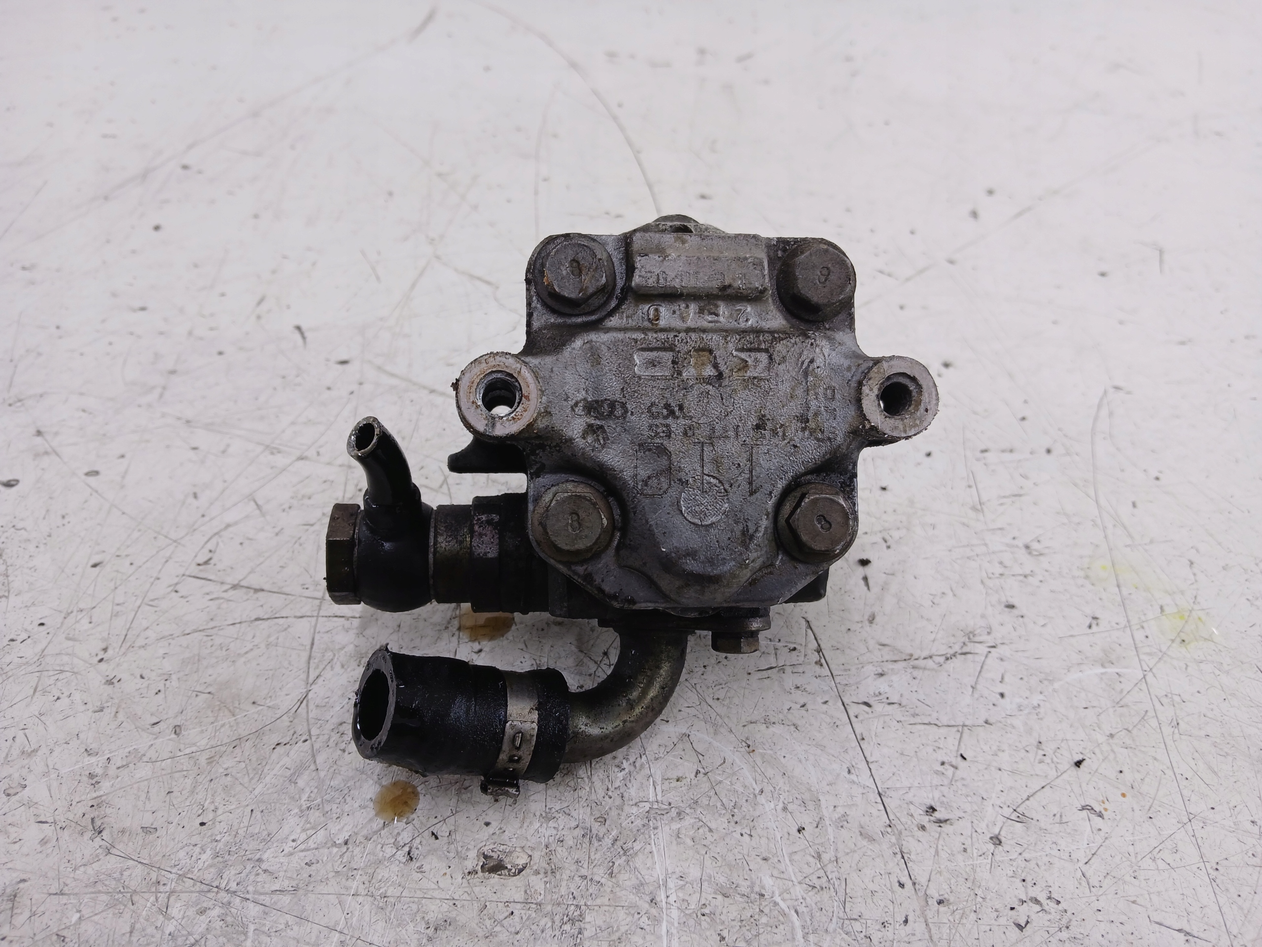 VW PASSAT B5 Pompa servosterzo 8D0145177Q 110 BAR