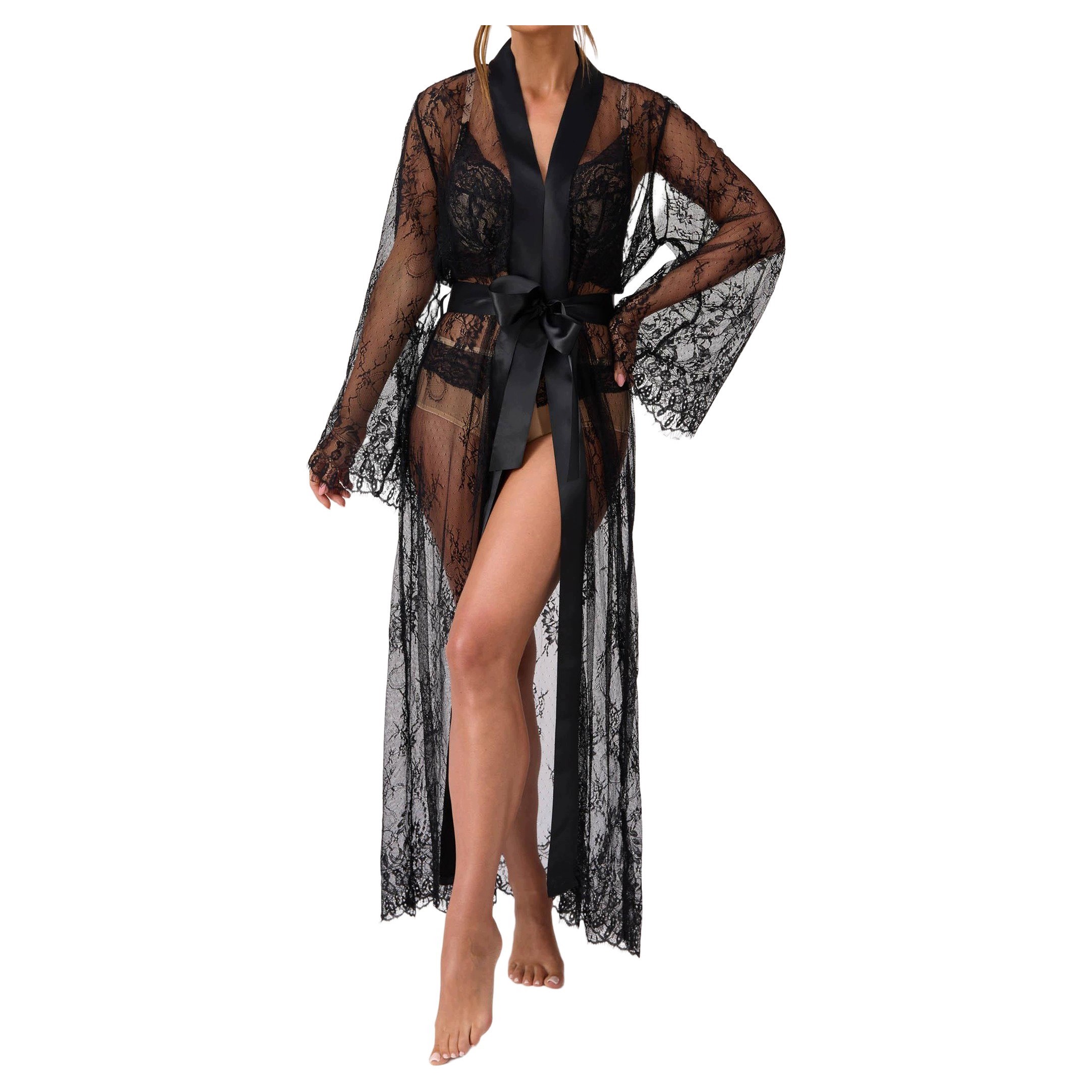 Dlouhý krajkový peniuar Lejla Black S/m Poupee Marilyn
