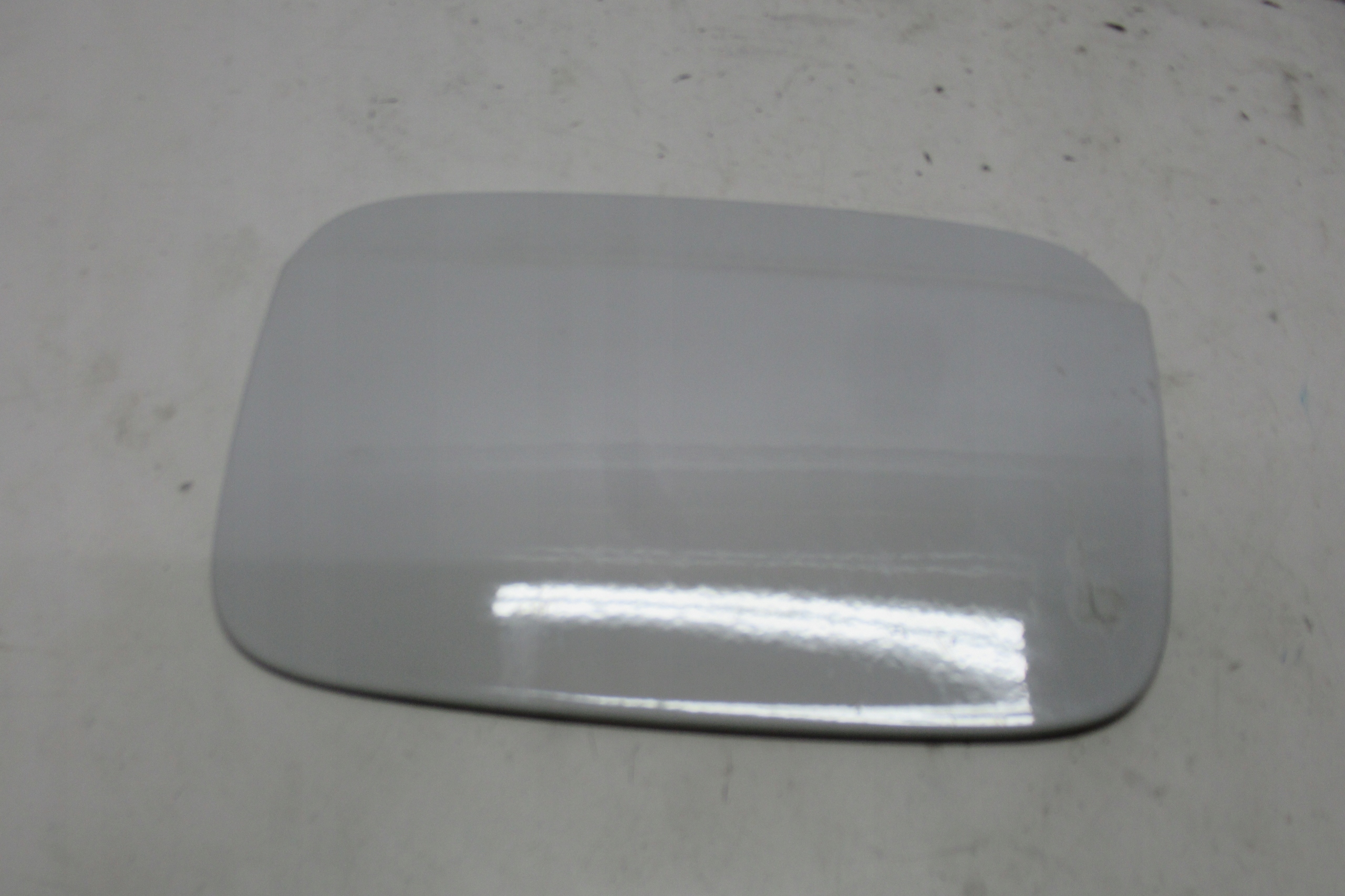AUDI Q3 11R Volet trappe carburant Carburant 8U0809907