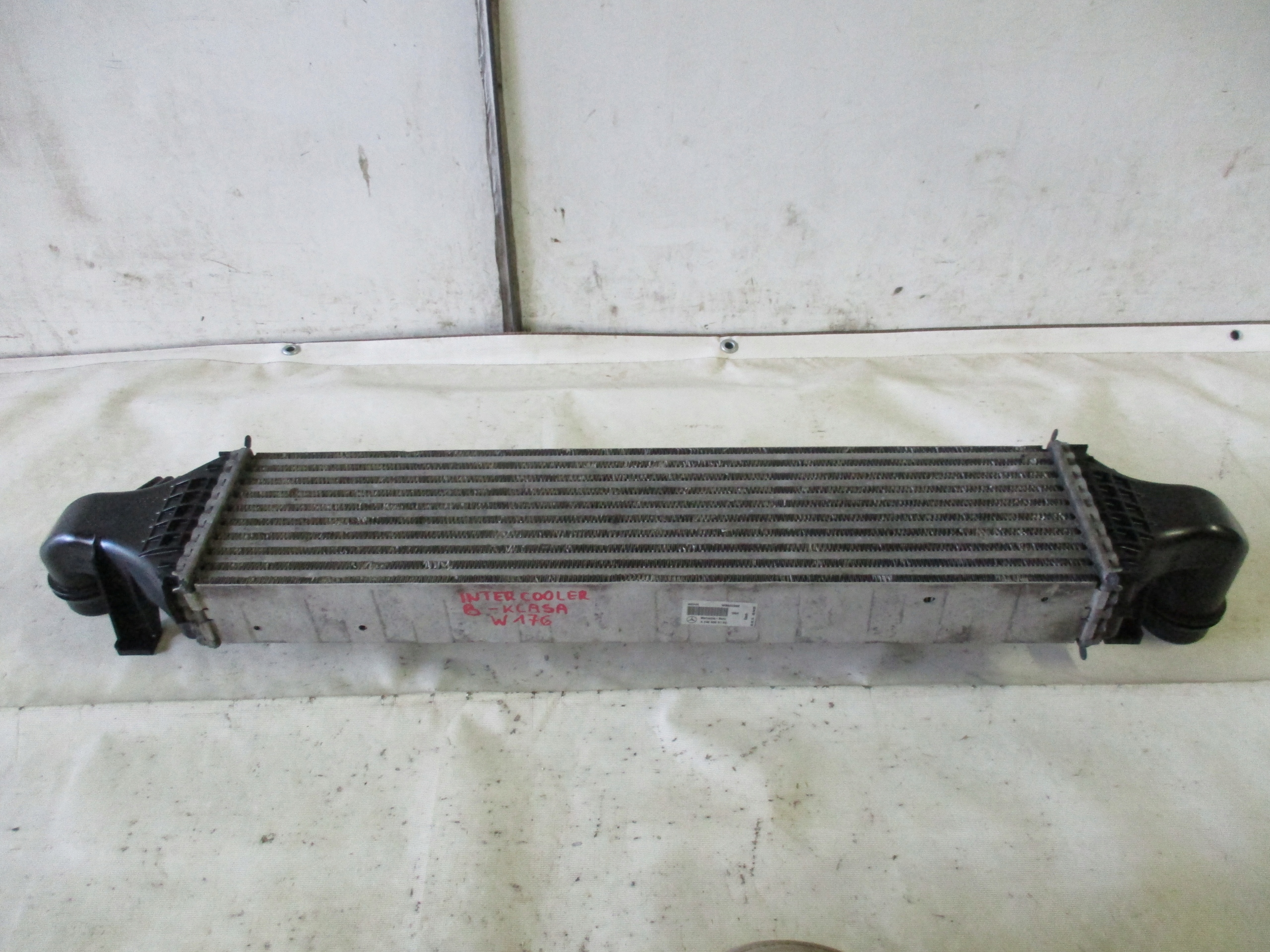Kühler intercooler Mercedes B-Klasa W 176 A2465000100