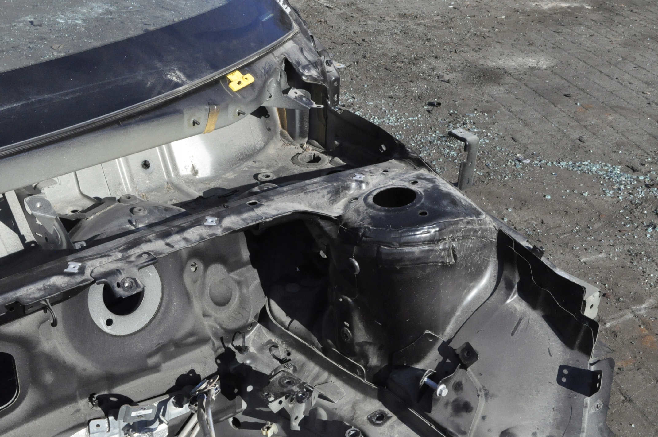 VOLVO XC40 ĆWIARTKA PODŁUŻNICA LEWA PRZÓD PRZEDNIA Producent części Volvo OE