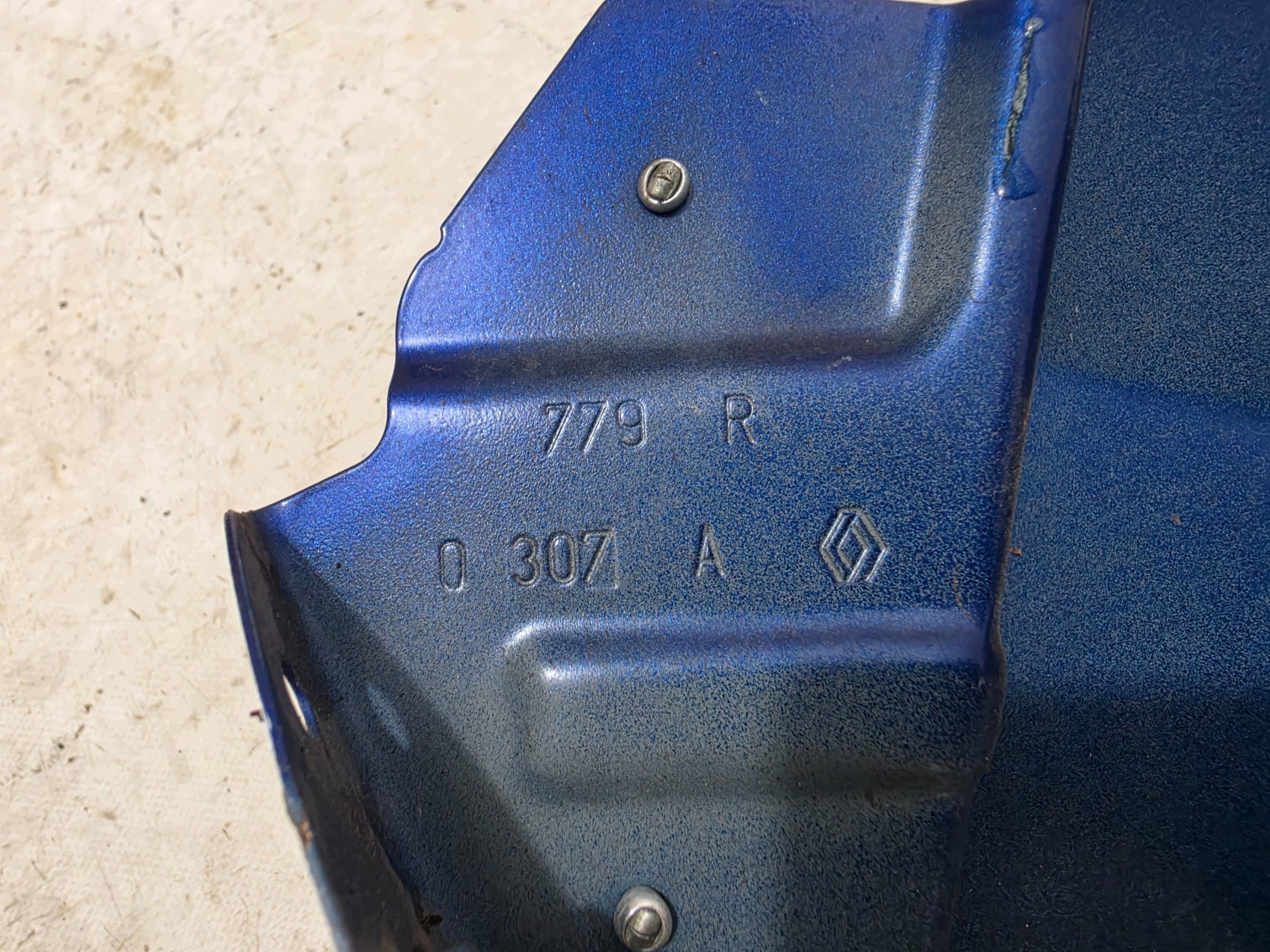 ^ DACIA DUSTER II 2 2017- fender right front front