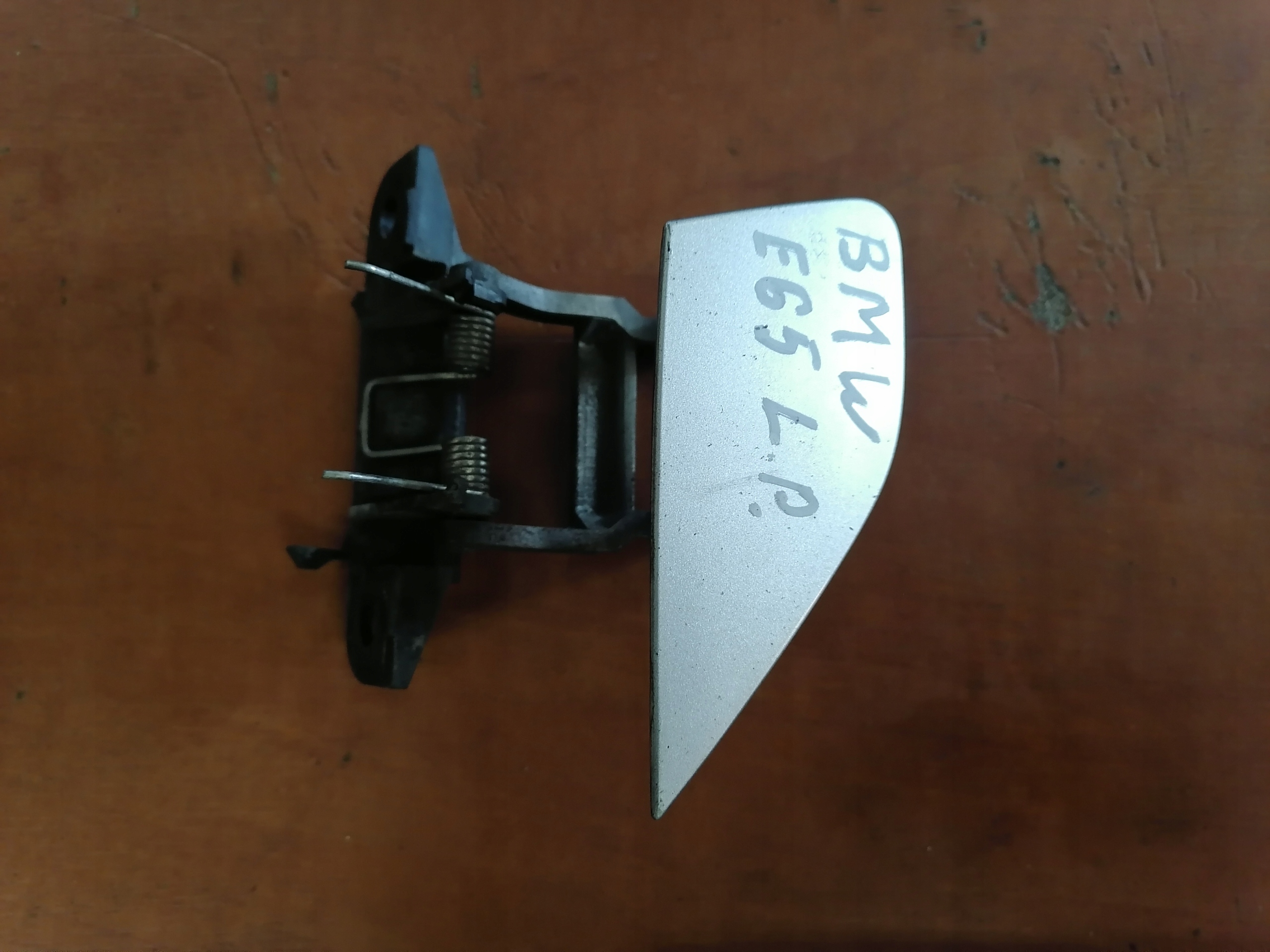 102681-10 - Ксенонова кришка BMW E65 TITANSILBER ліва передня