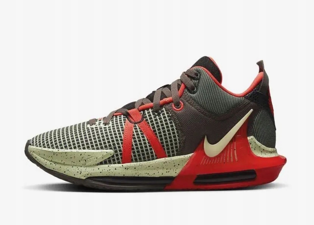 Pánské boty Nike LeBron Witness 8 Bright Crimson Alligator vel. 42,5 Eu Org