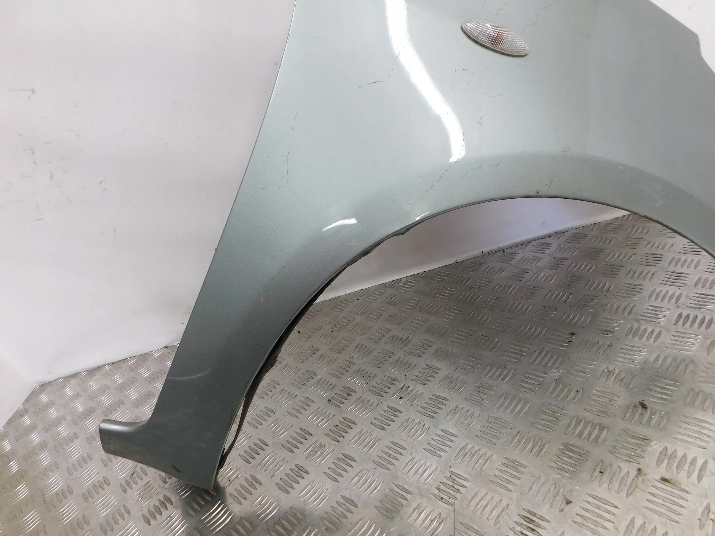 fender front front right TOYOTA YARIS II 2