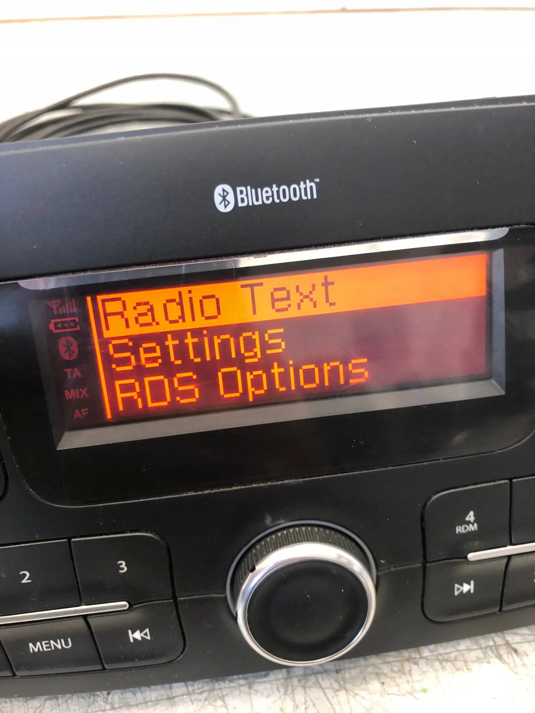 RADIO + KOD DACIA DOKKER 281154759R