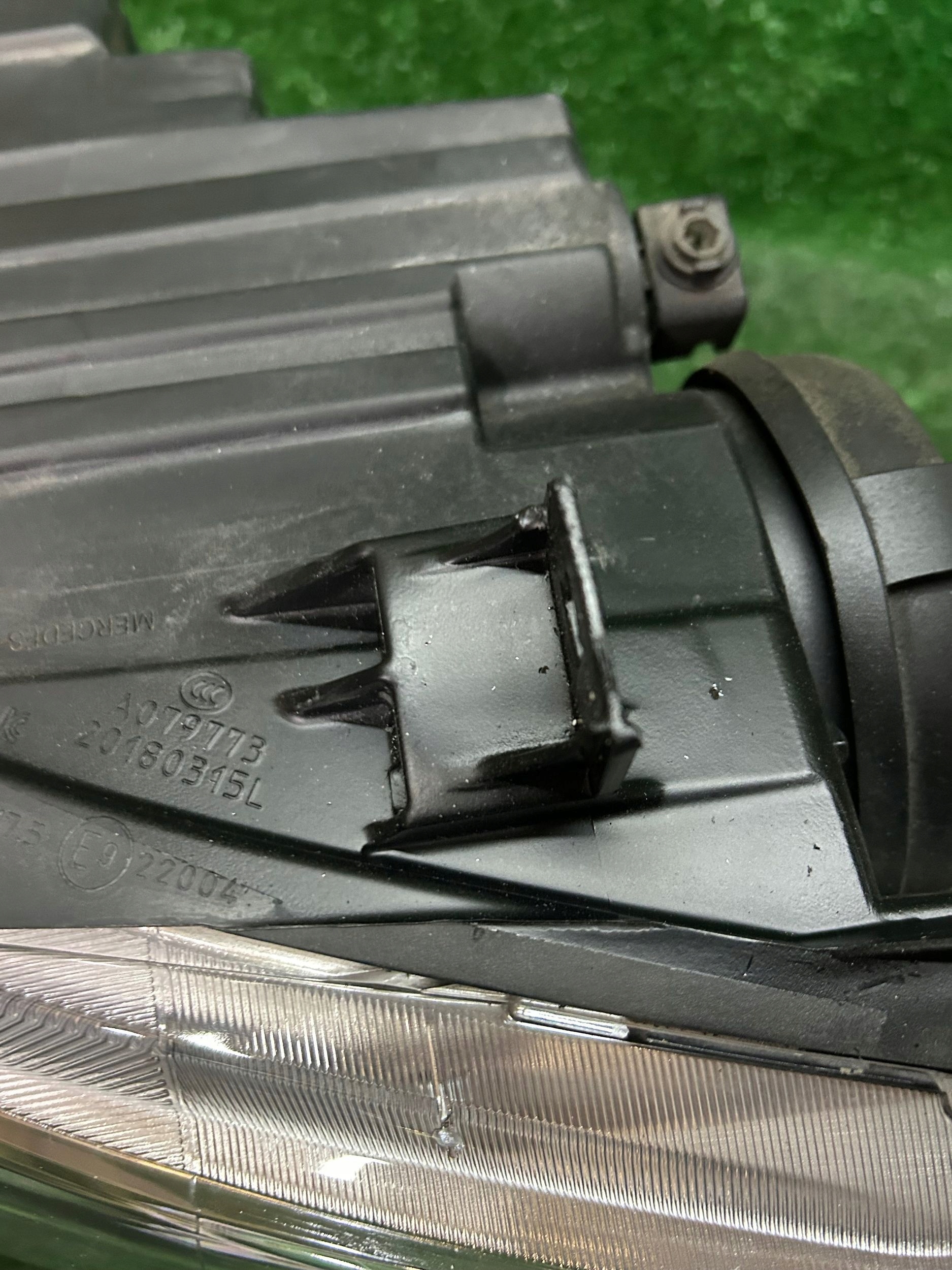 REFLEKTOR left MERCEDES SPRINTER W907 W910 NR.R171