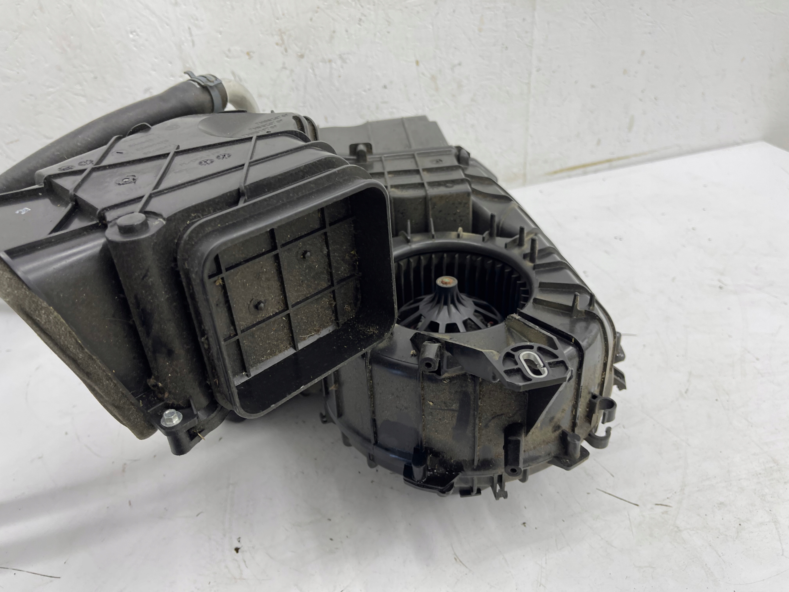 VW T5 LIFT heater heating rear part 7H0819004H