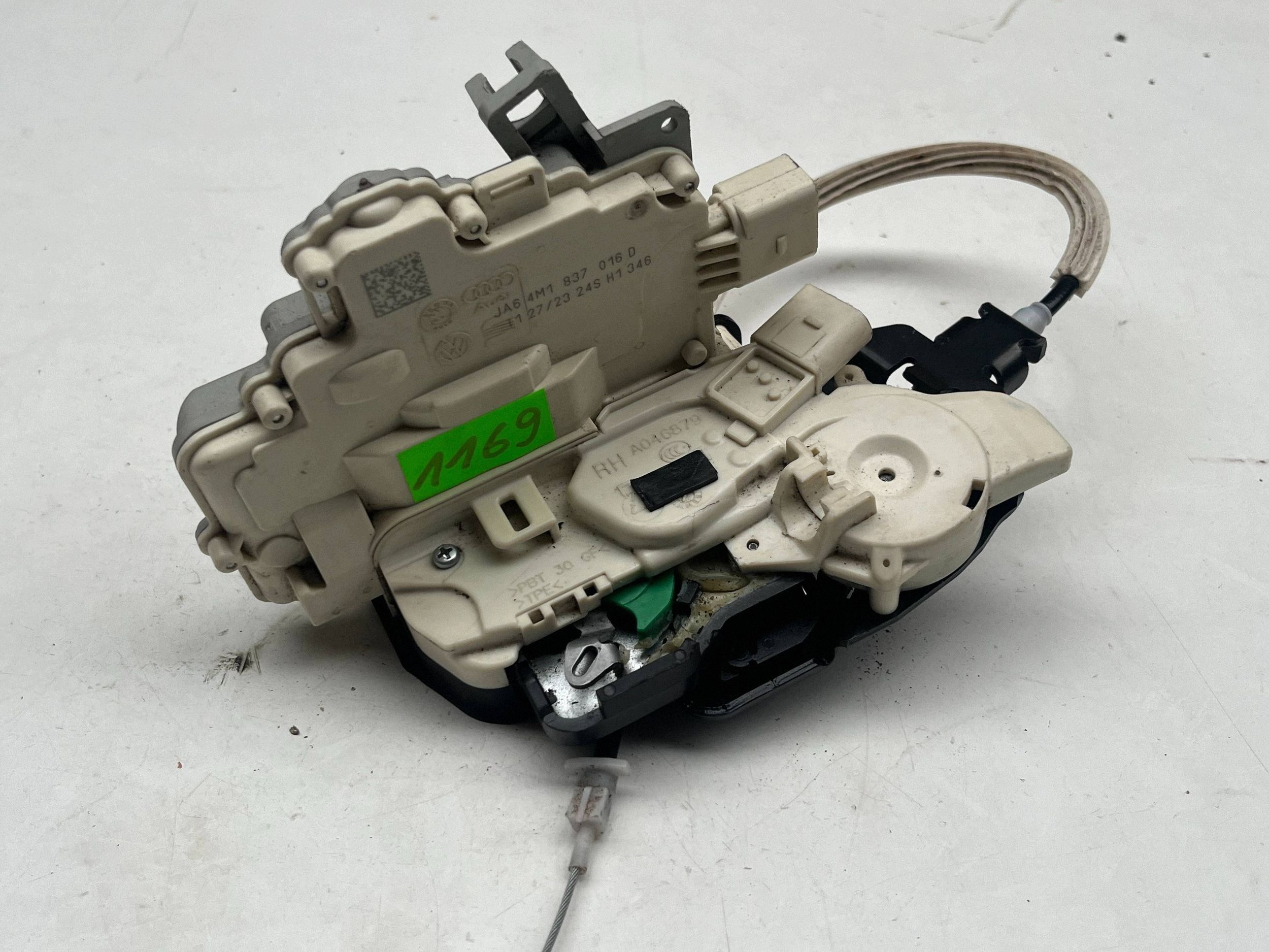 AUDI Q7 4M lock door right front DOCIAG 4M1837016D @M