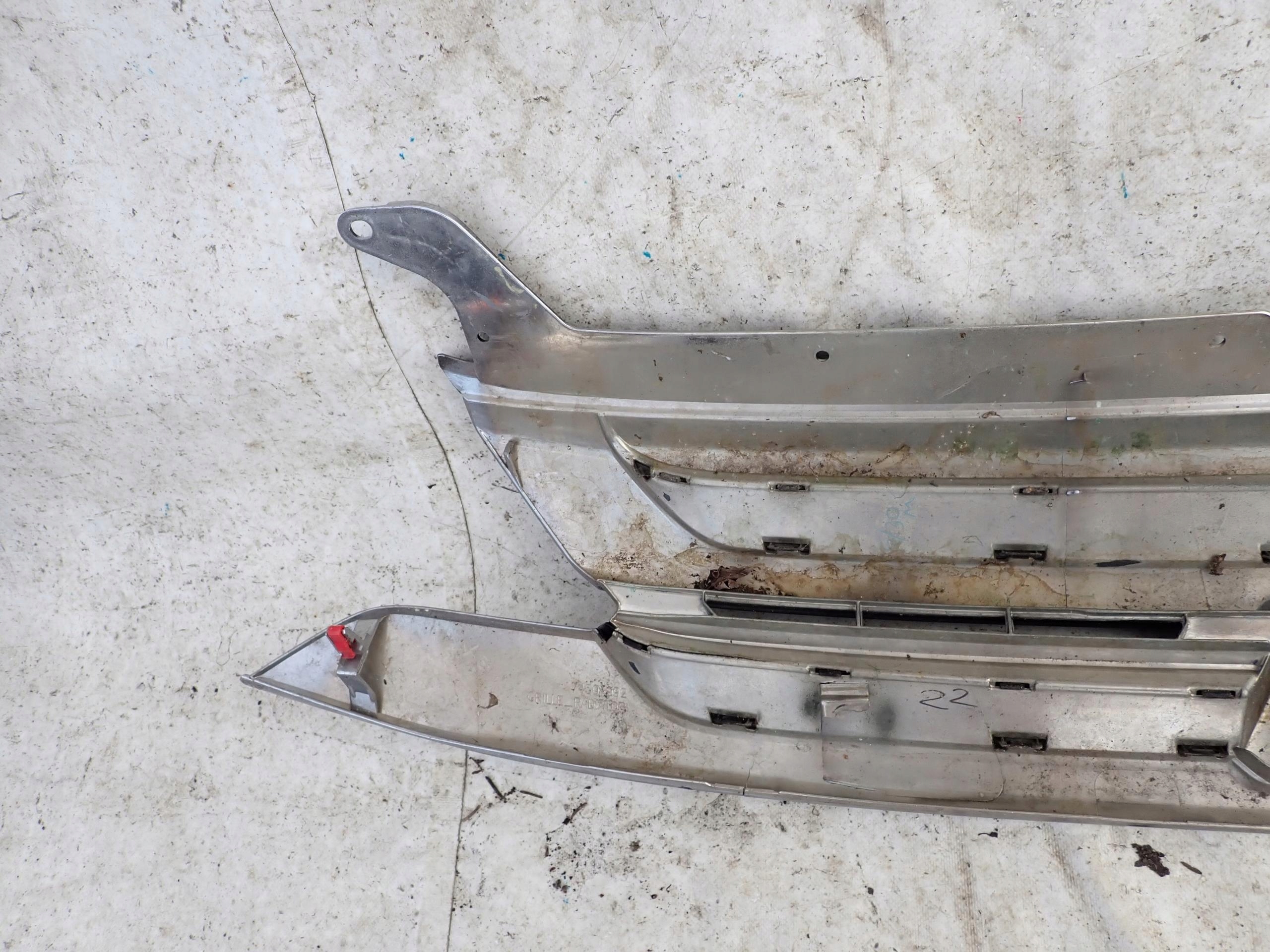 MITSUBISHI OUTLANDER III 15-18 grill grille radiator