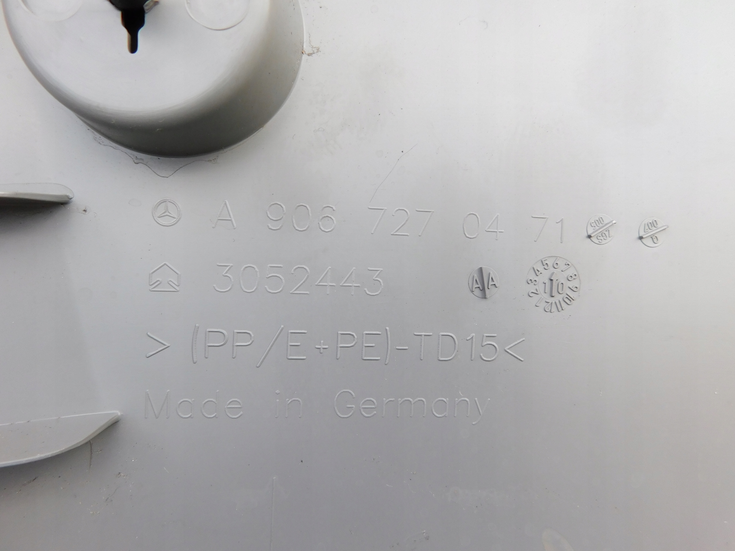 Sprinter 906 VW Crafter upholstery side door dol left driver´s 9067270471