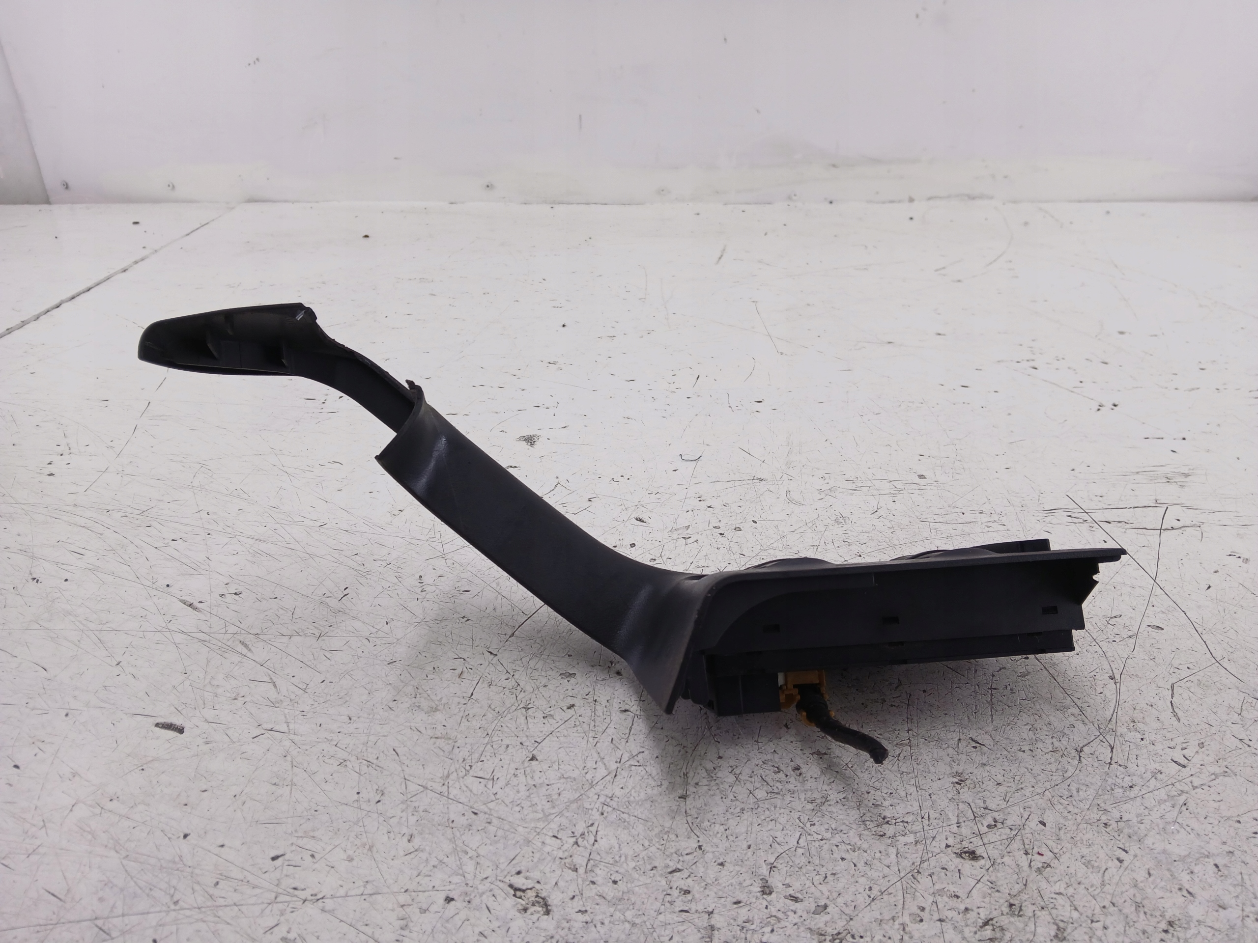 AUDI A3 8L PANEL SZYB bal eleje RACZKA