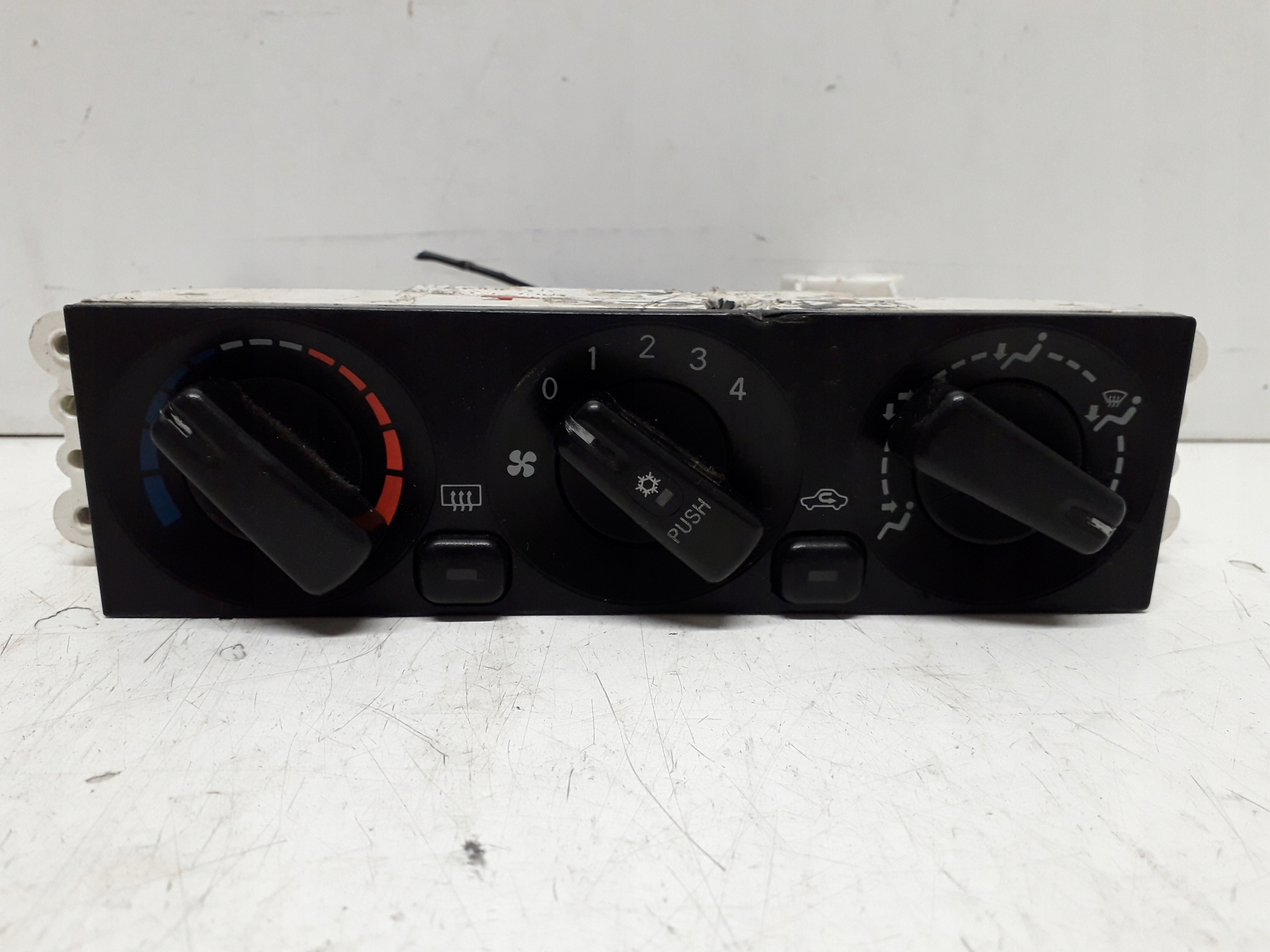 MITSUBISHI ECLIPSE 3G 99-05 PANEL NAWIEWU, NADMUCHU