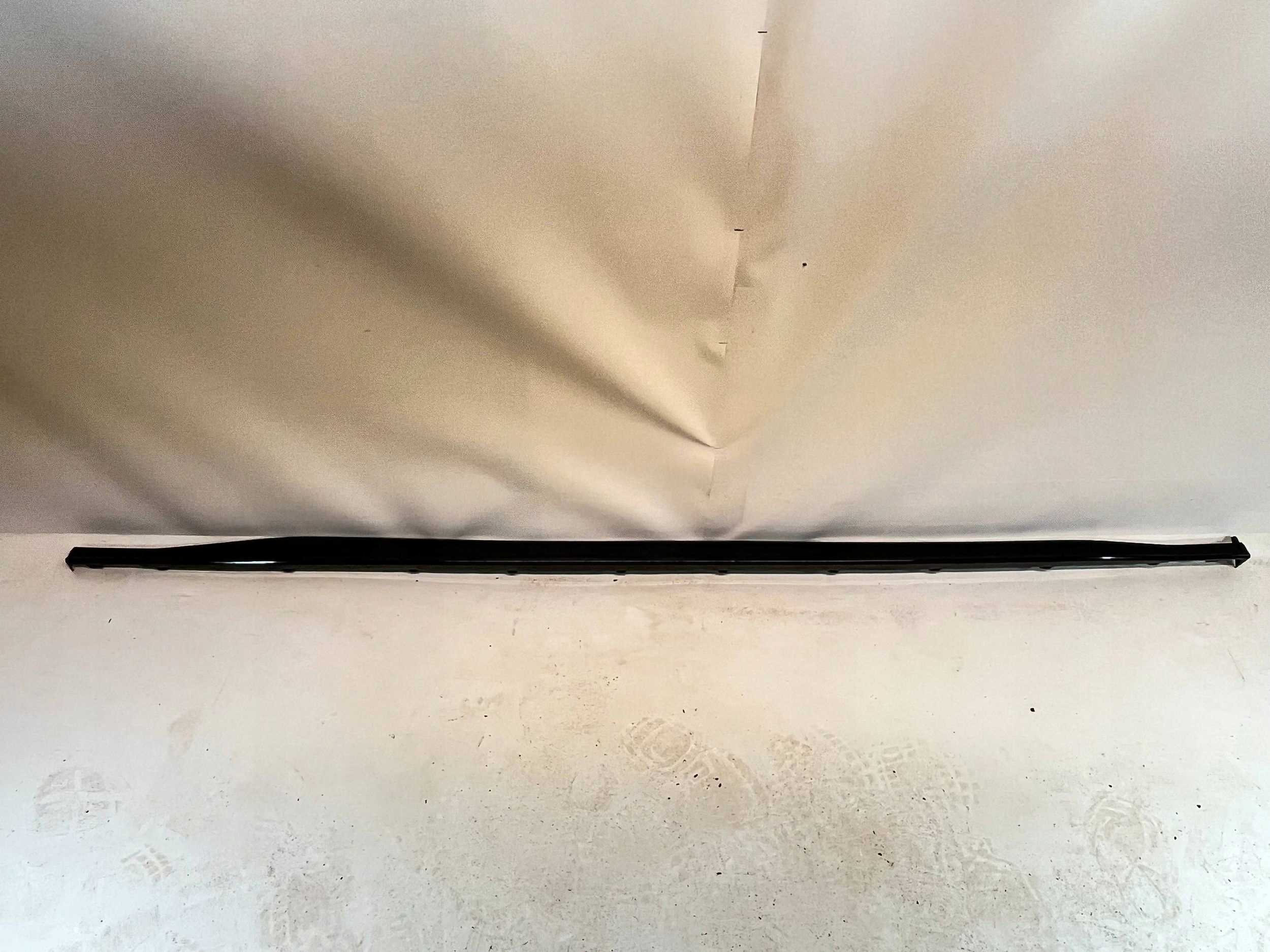 moulding threshold right Volkswagen Golf VIII R-LINE 5H0853860A