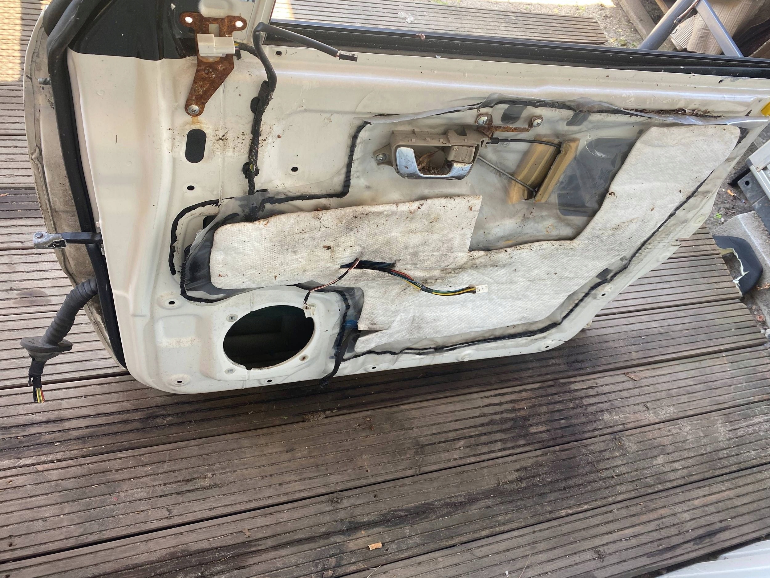 MITSUBISHI PAJERO IV complete door right front front BIALY