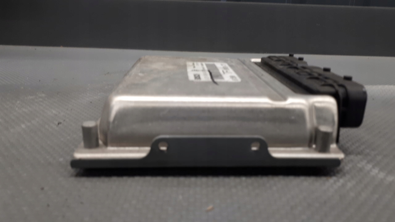 control unit of the engine HONDA CIVIC VII 0 281 010 419