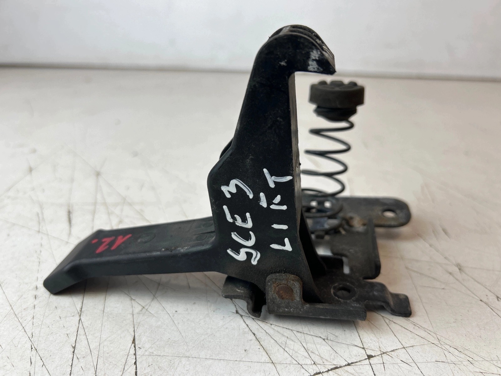 lock rygiel bonnets Renault Scenic III Lift