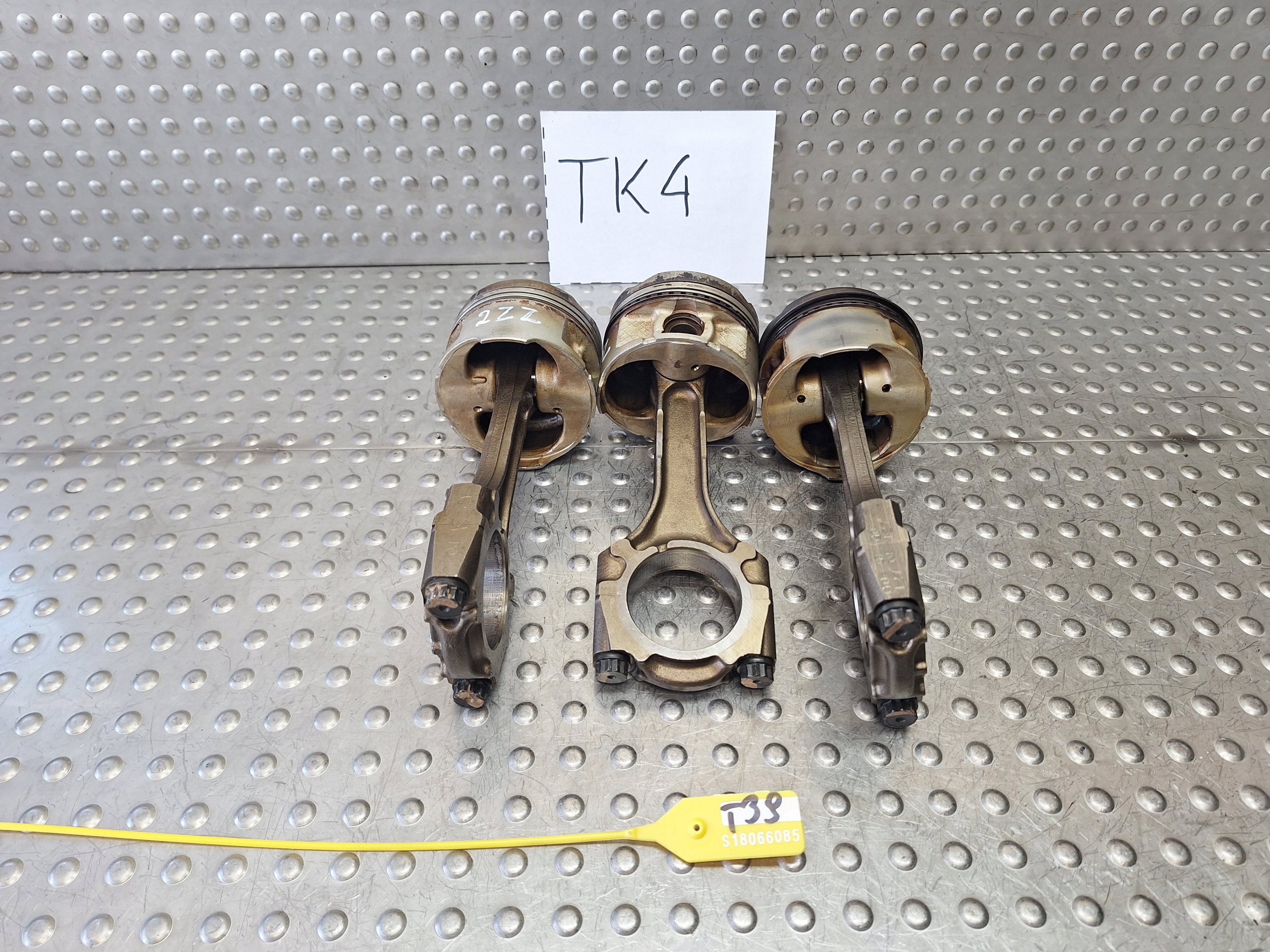 piston connecting rod TOYOTA COROLLA CELICA 2ZZ 1.8 VVTLi 192PS