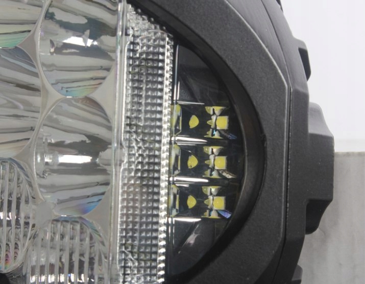 Lampa LED 120W z DRL E9 - TXCM 90120 Źródło światła LED