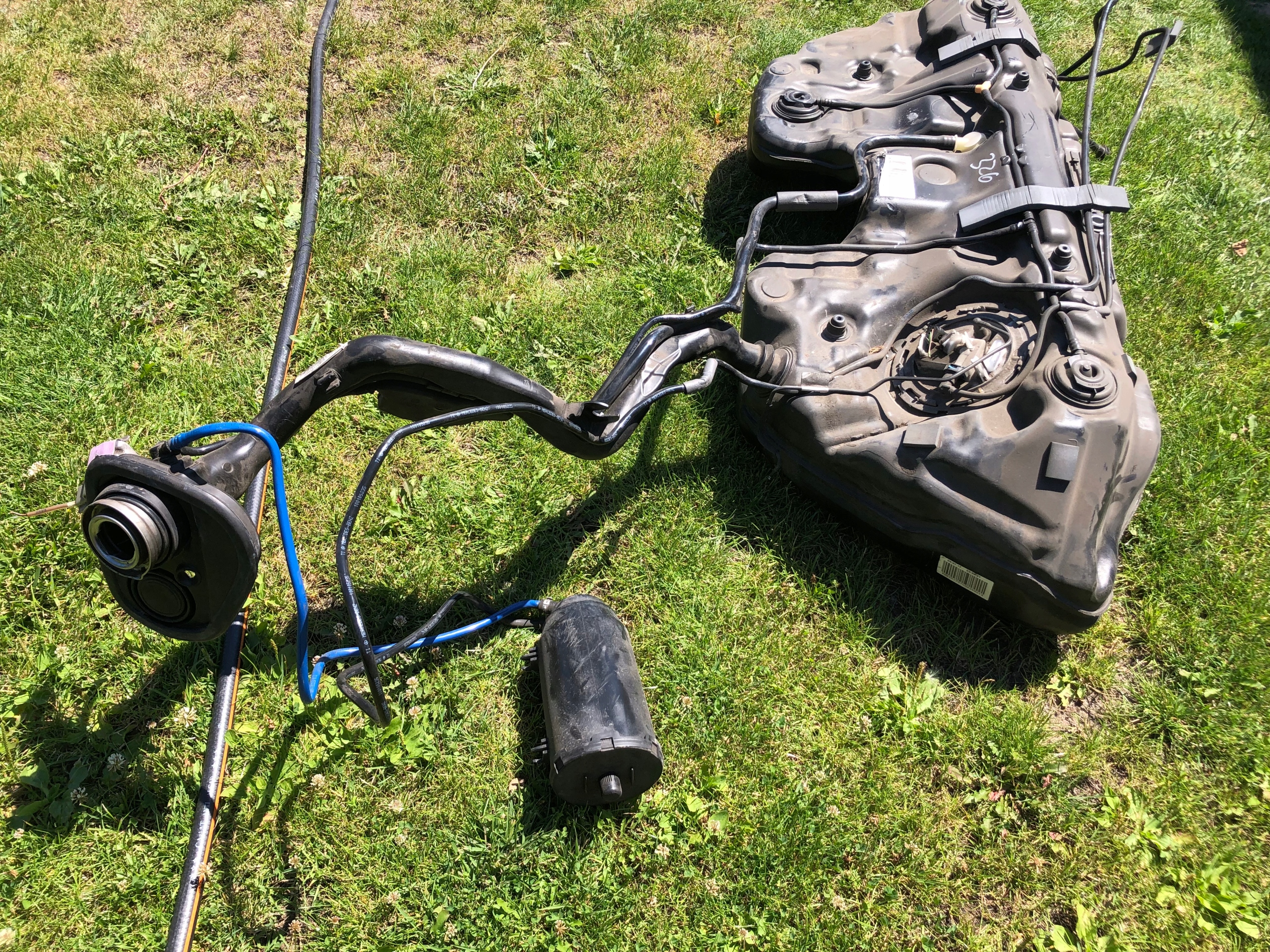 MERCEDES W238 COUPE spremnik rezervoar goriva