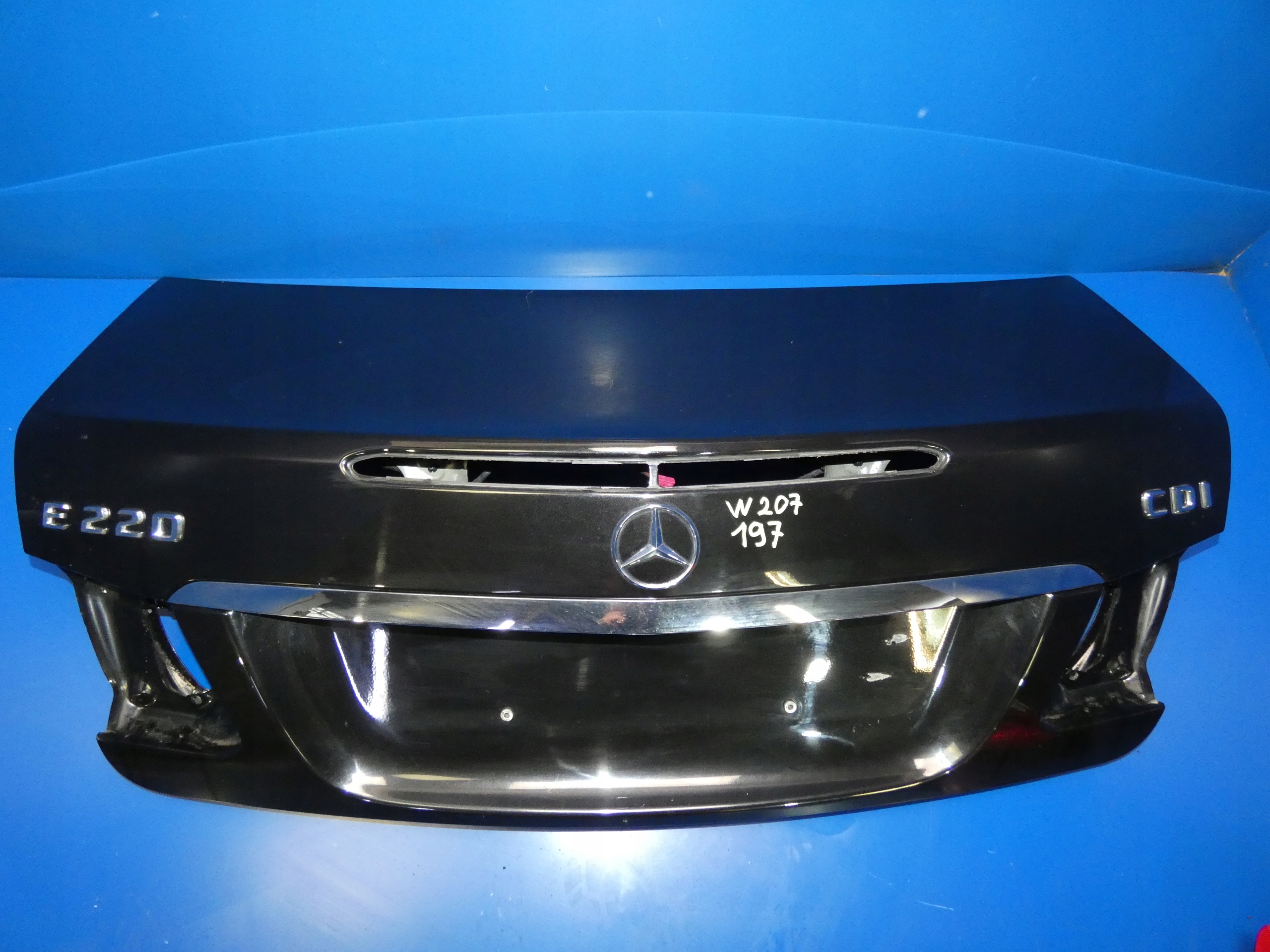 MERCEDES E W207 COUPE trunk door boot rear