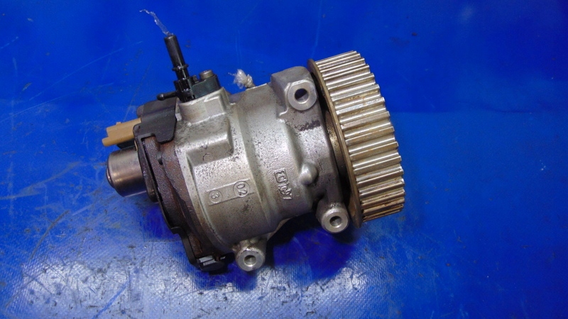 167000741R - ТОПЛИВНЫЙ НАСОС 820112152 1.5 DCI RENAULT KANGOO II