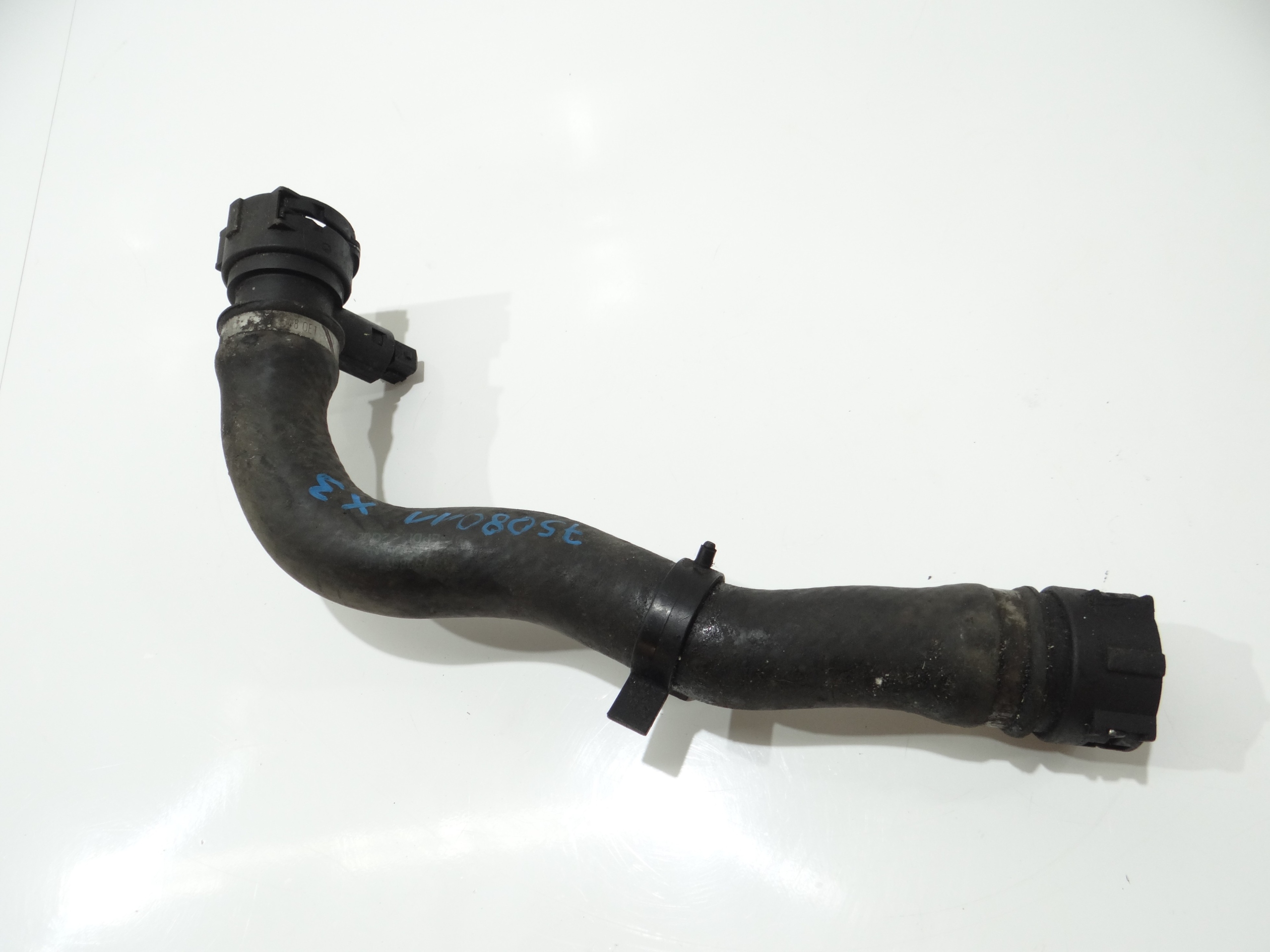 vedení hadice vody BMW E60 E61 N62 7508011