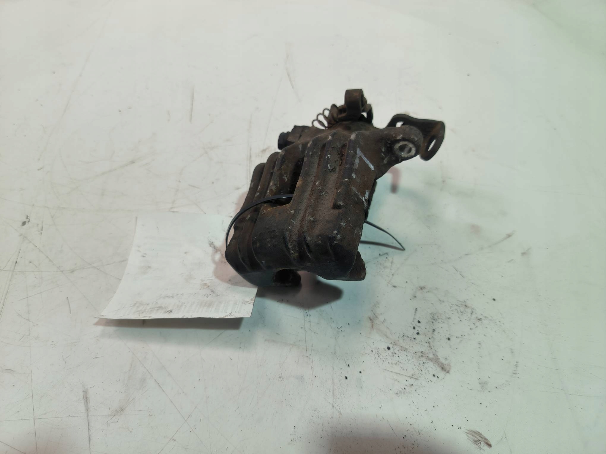 caliper brake rear part left 1.6 VOLKSWAGEN GOLF IV 4