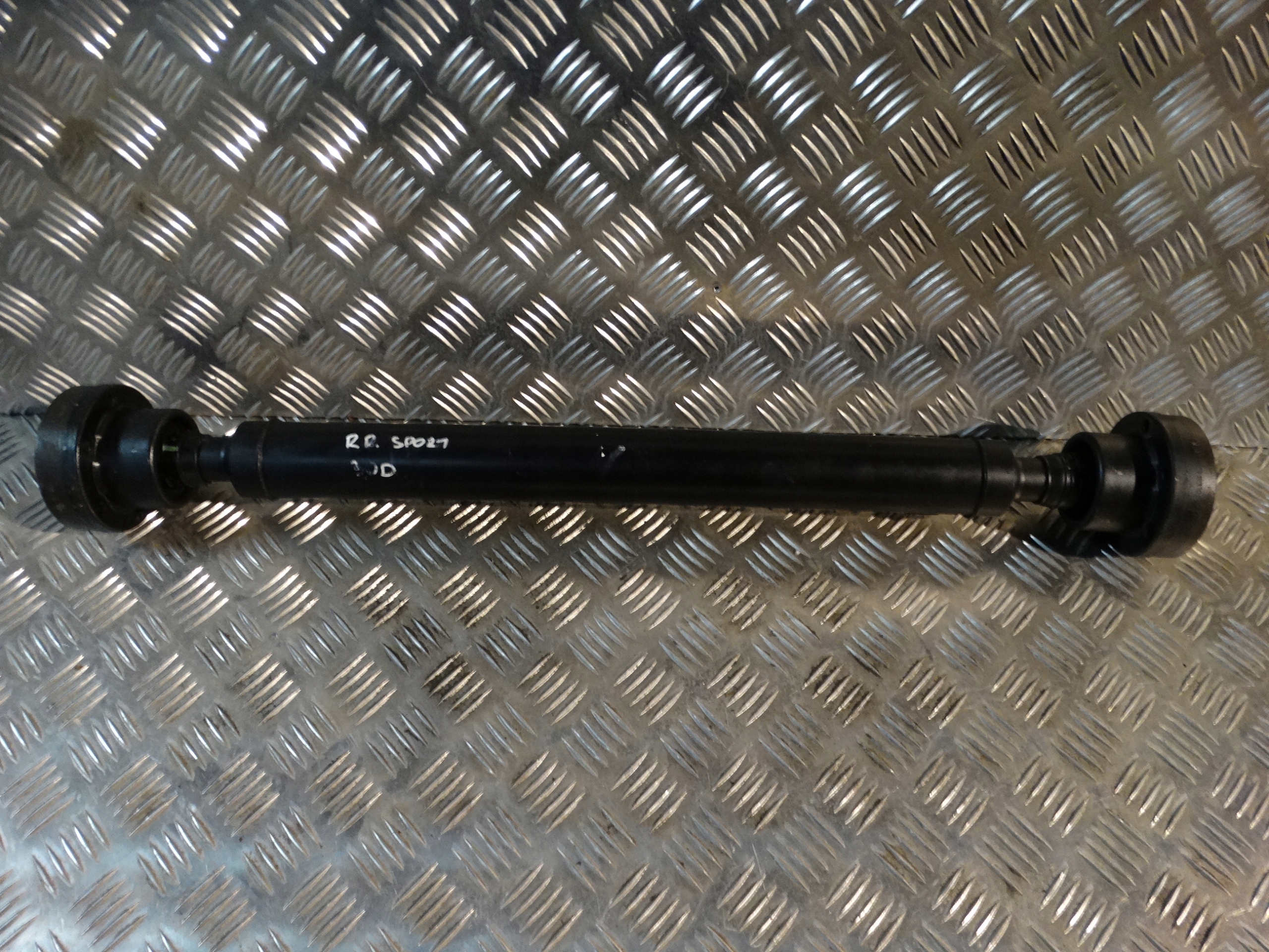 IDEALNY cardan KROTKI RANGE ROVER D4 L320 1