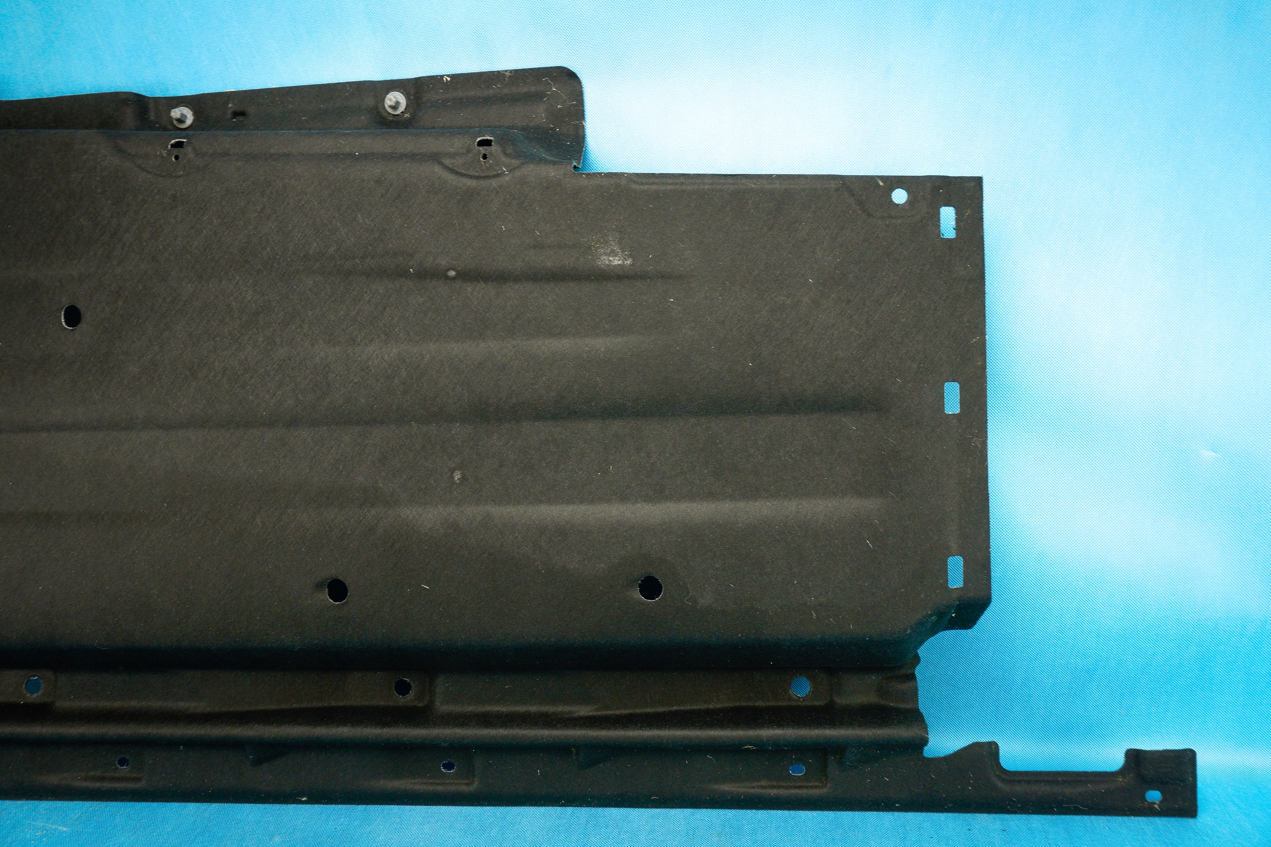 cover chassis left Audi Q5 SQ5 8R 8R0825207E
