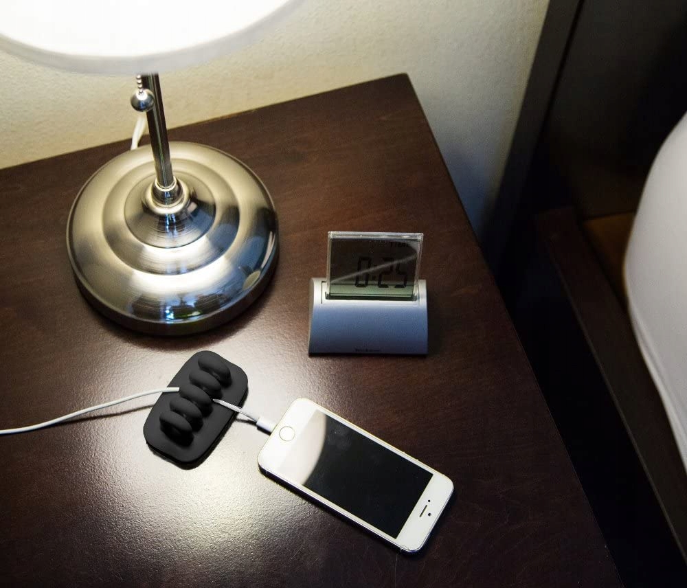 Biurkowy organizer do kabli Marka Quirky