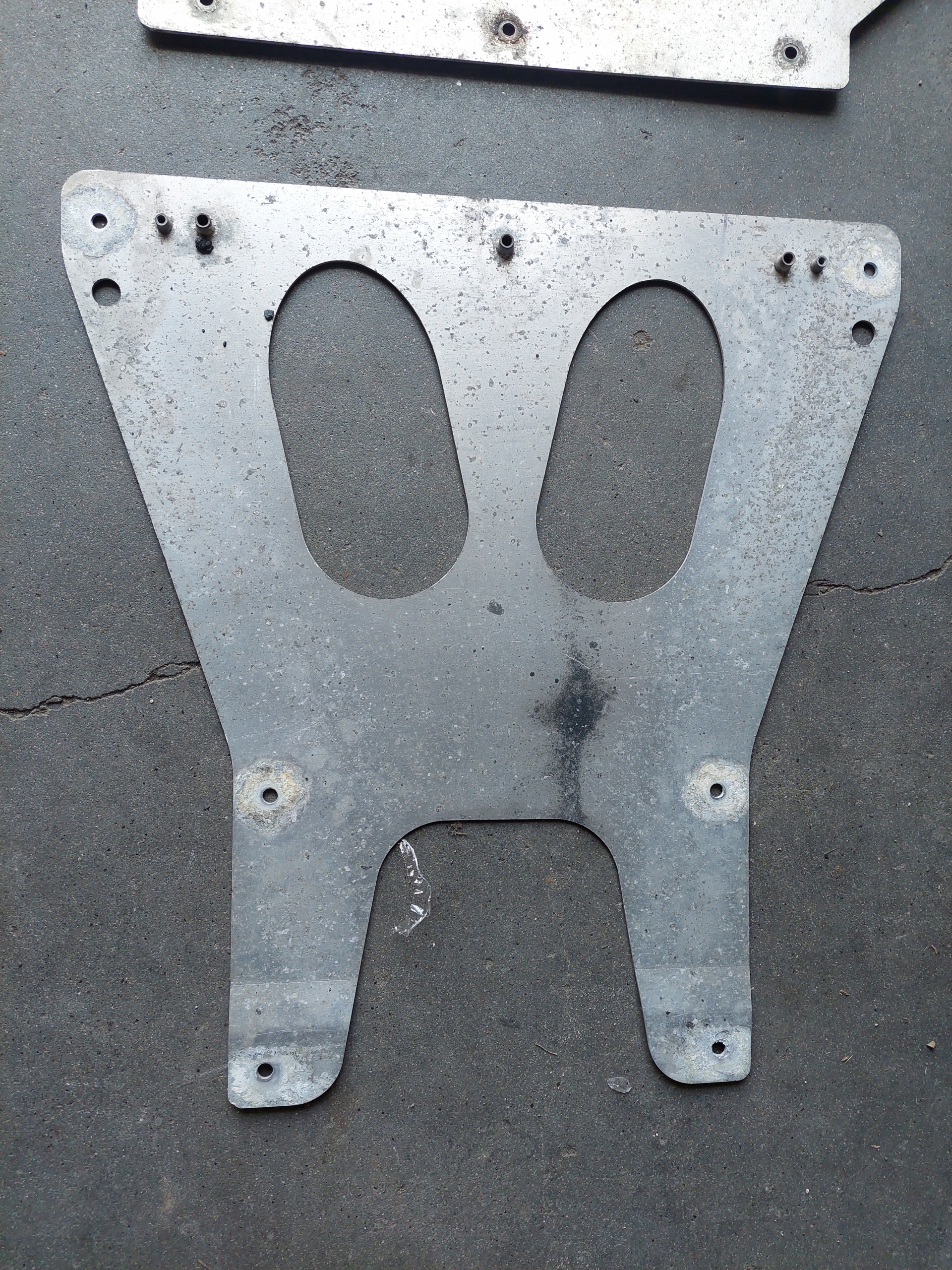 cover below engine gearbox chassis ASTON MARTIN DB9