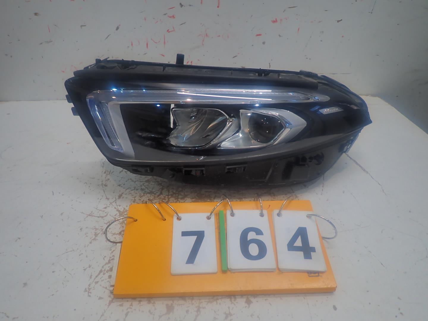 light front left MERCEDES A-KLASA W177 FULL LED