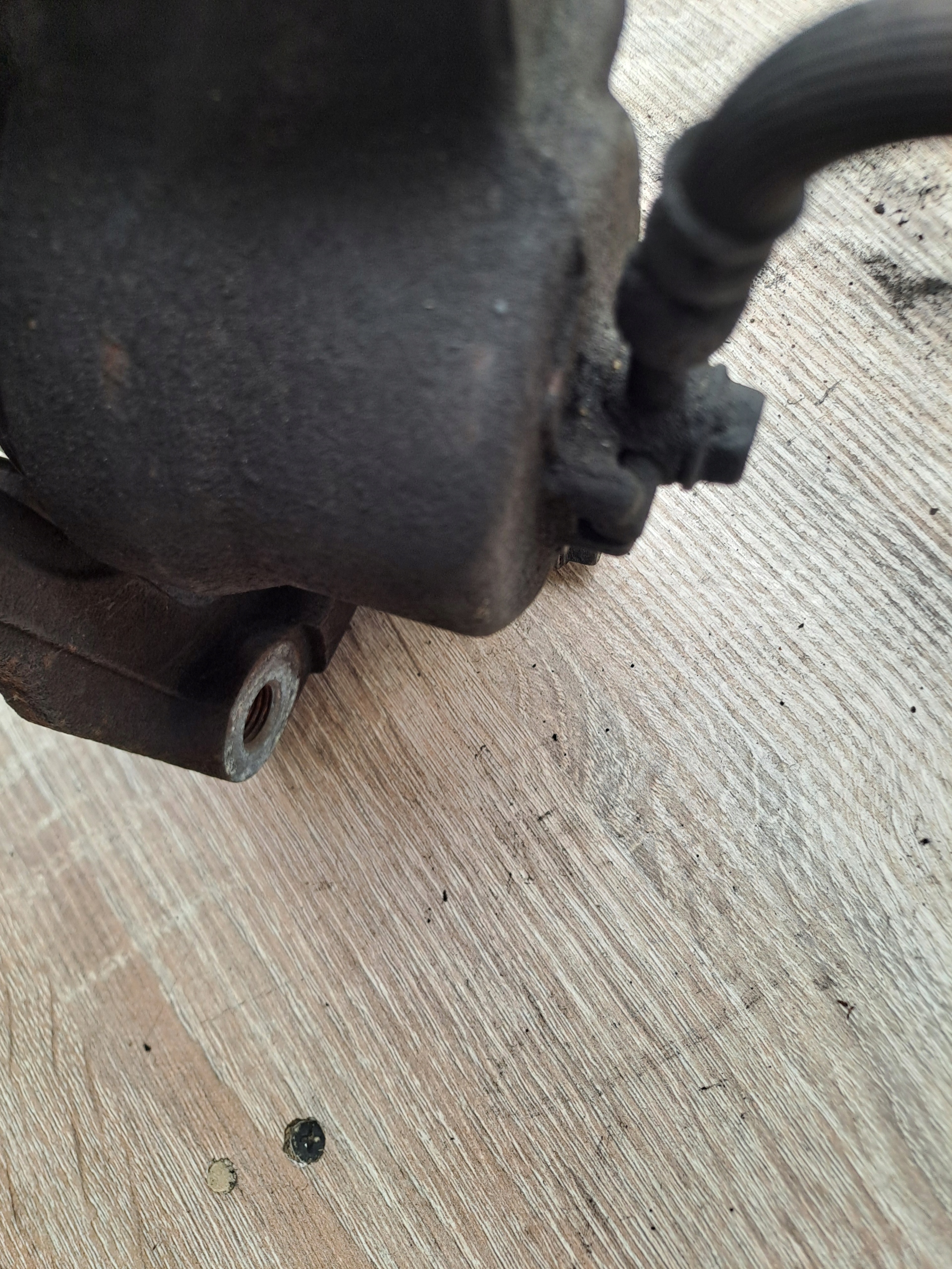 caliper brake front left Nissan Qashqai J10 6059