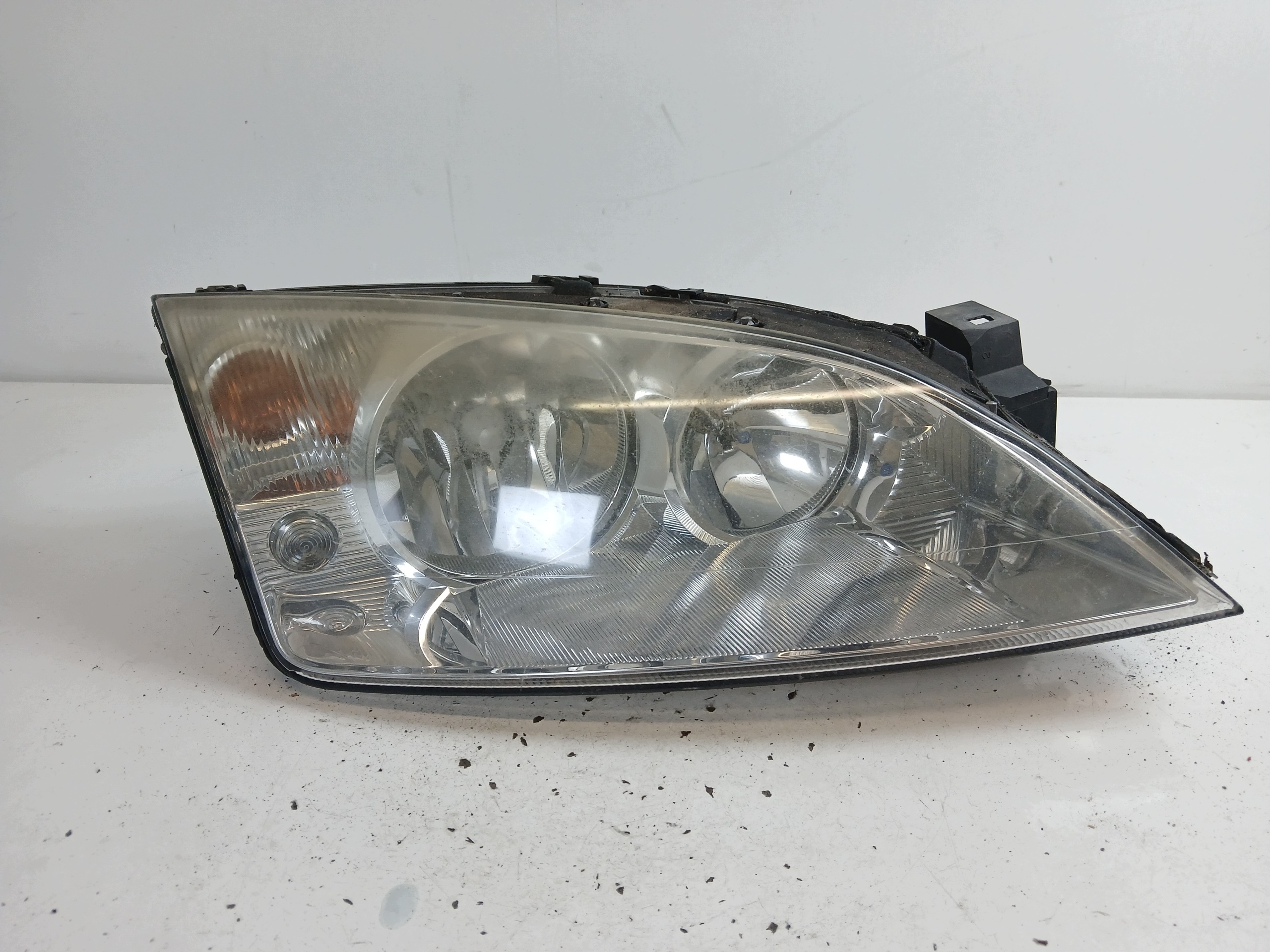 FORD MONDEO MK3 light right front