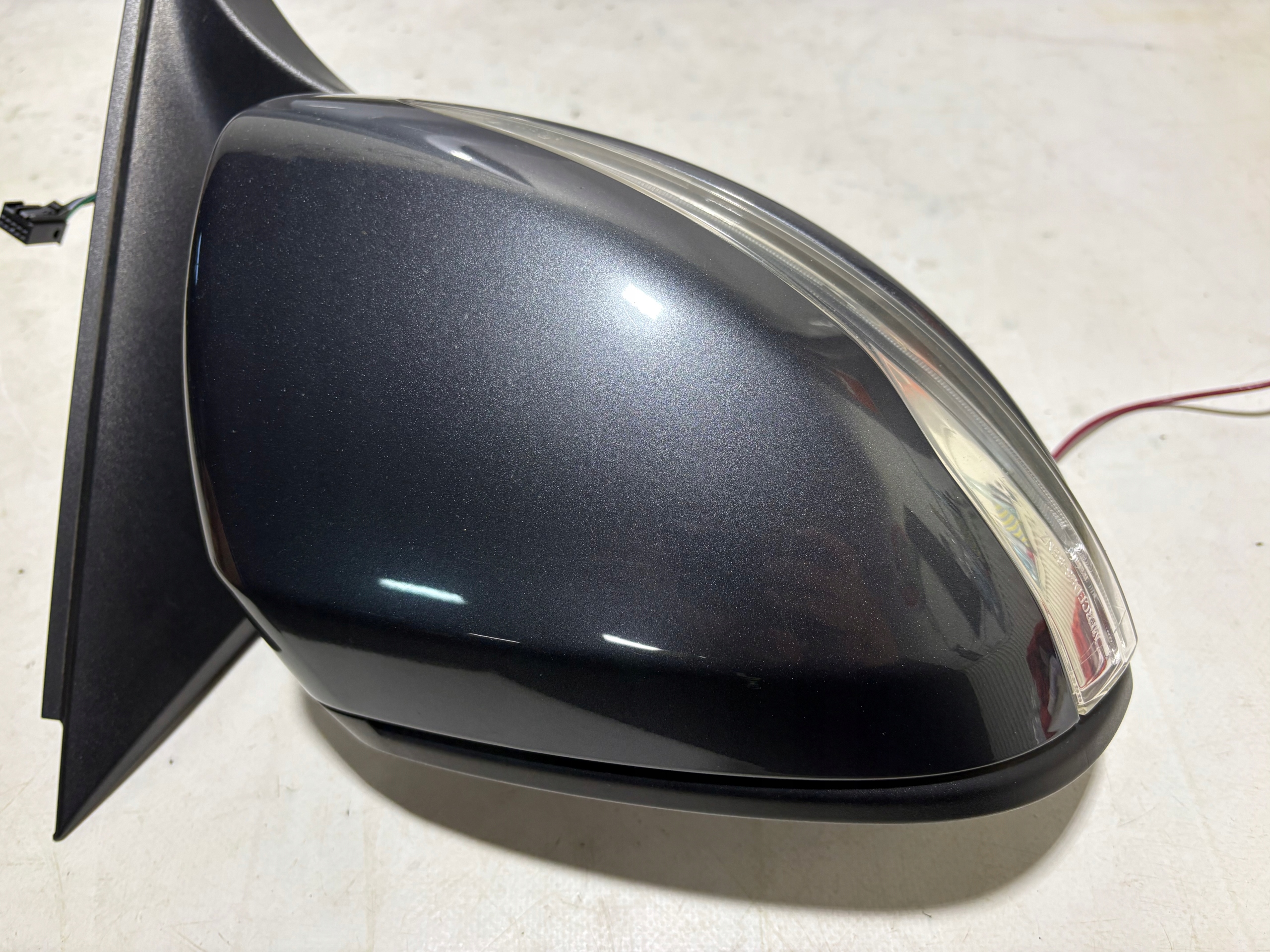 mirror right MERCEDES W205 8 PIN 197 C197