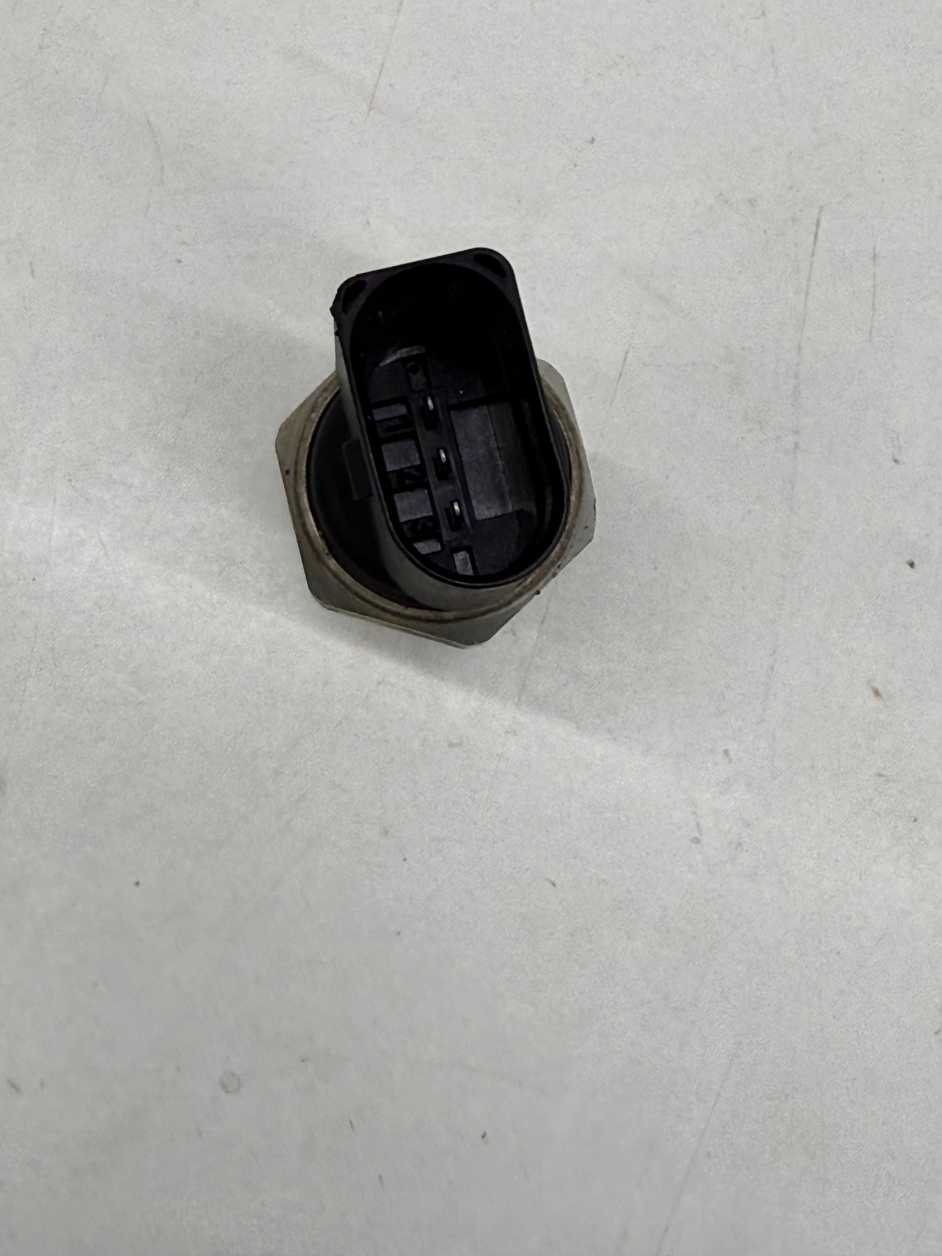 AUDI A7 C7 A6 C7 2.0 / 3.0 TDI Sensor Druck klimaanlage Original!