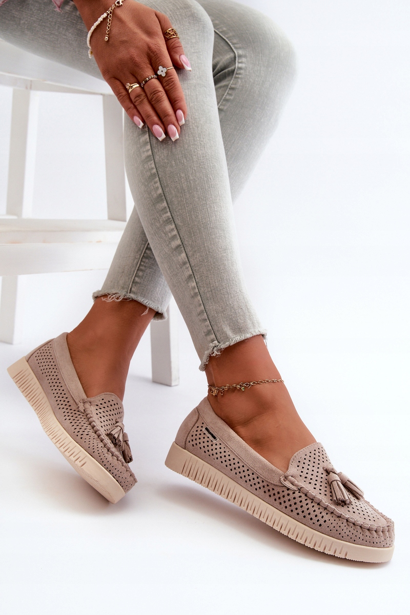 AŻUROWE MOKASYNY DAMSKIE Z EKO ZAMSZU NA PLATFORMIE BEŻOWE 38 Kolor podeszwy beżowy