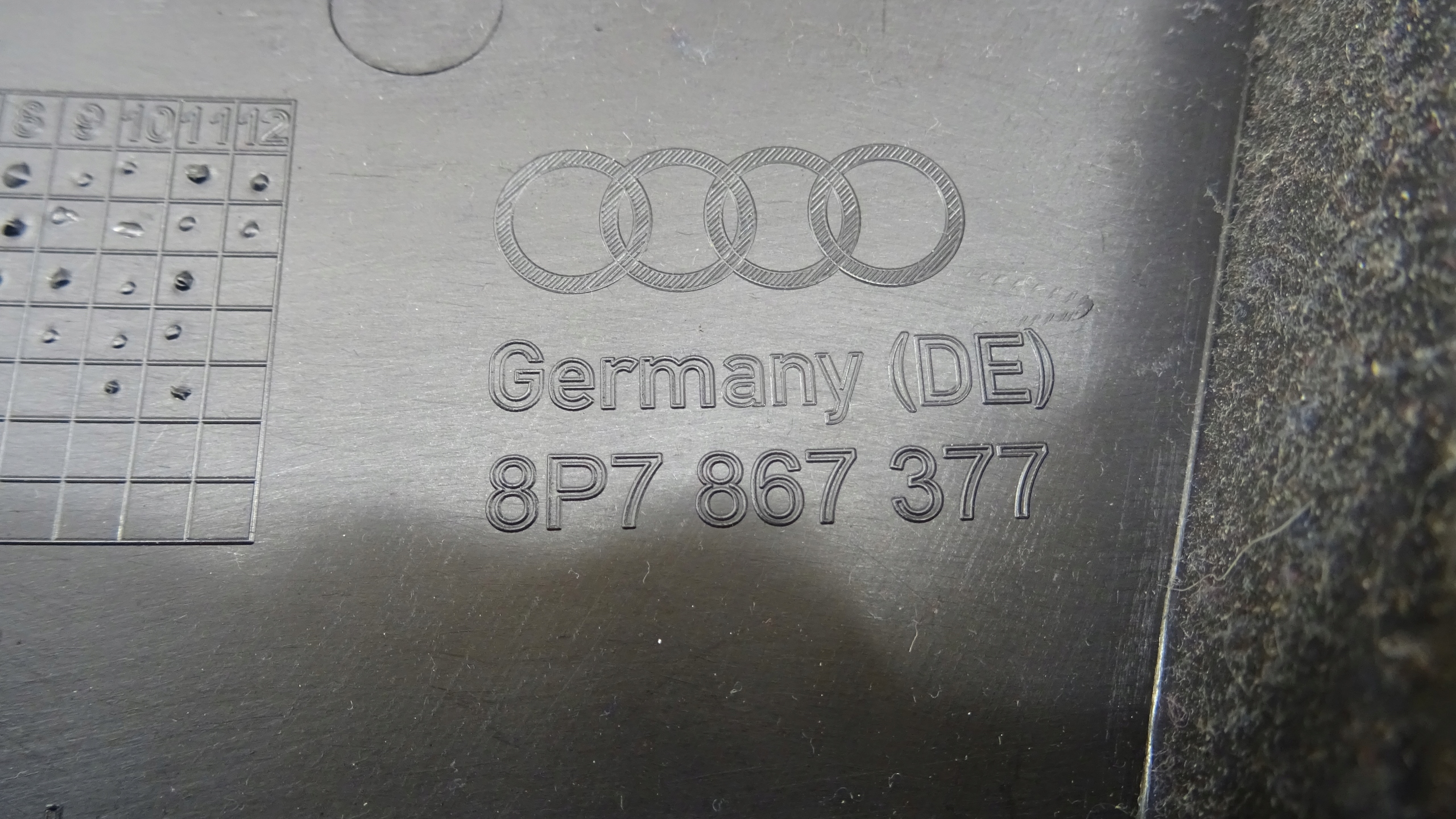 kárpit oldal bal hátsó AUDI A3 8P CABRIO 8P7867377