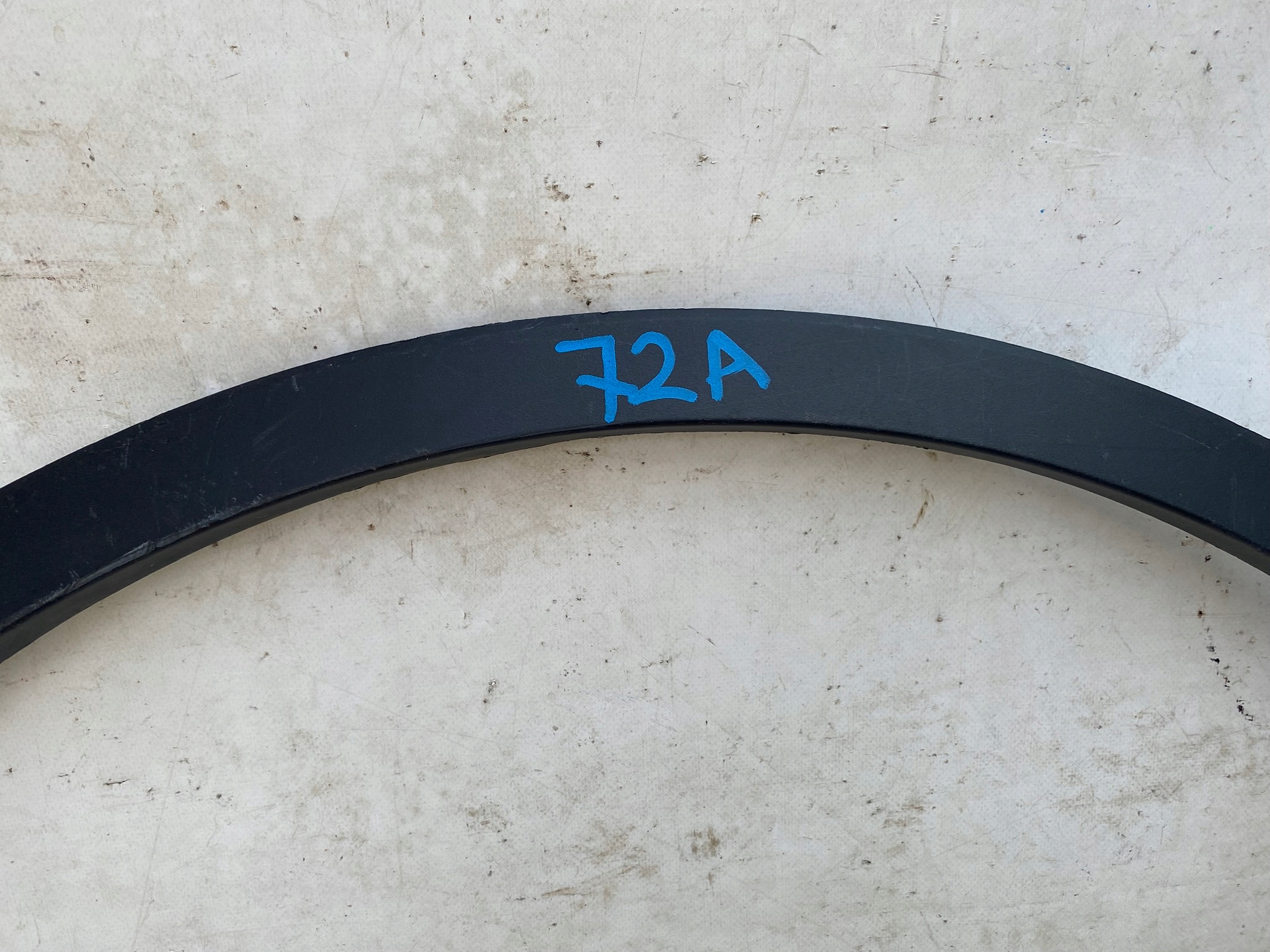 TESLA Y moulding for fender right front 1683860-00-A